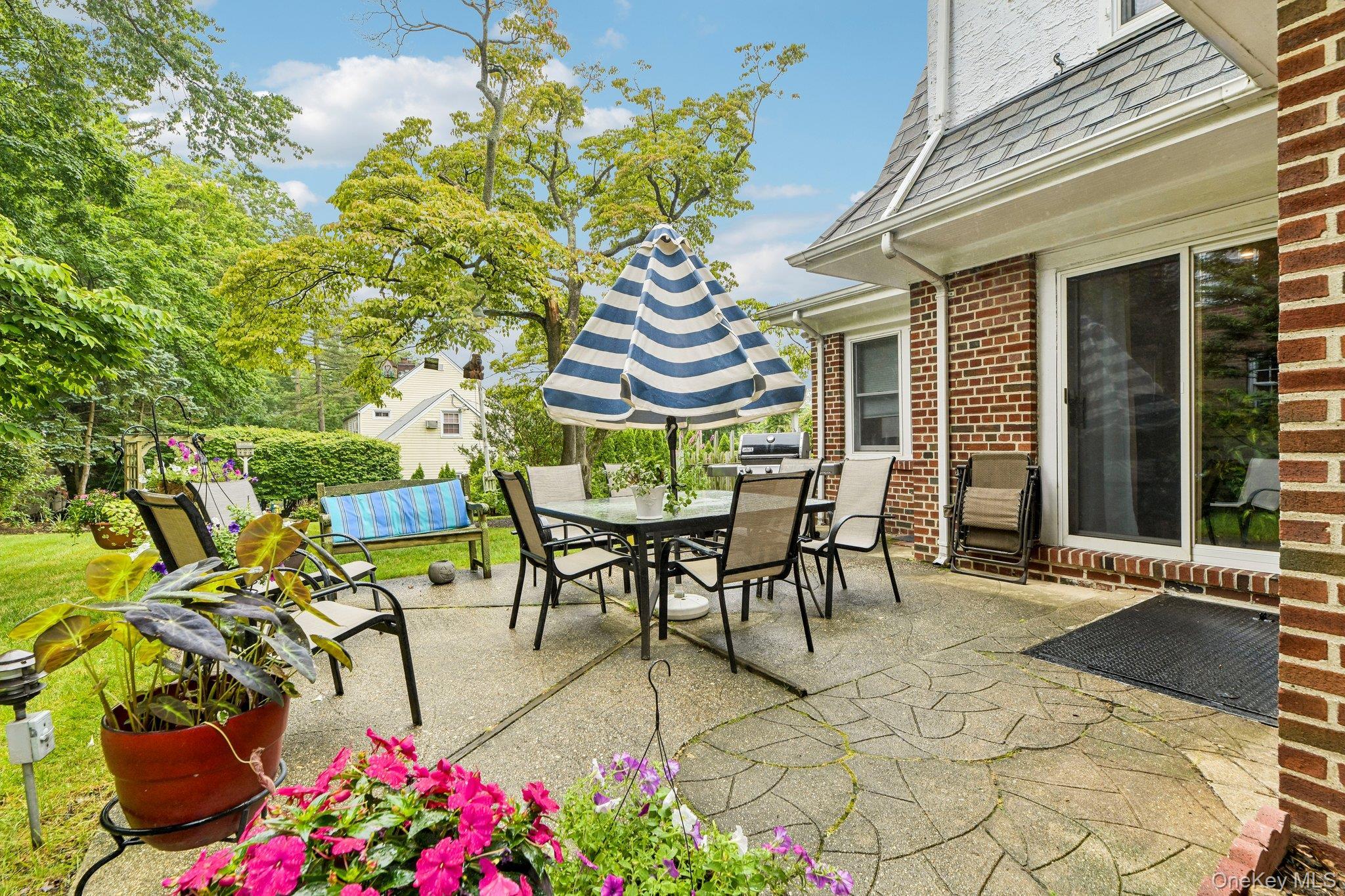 Single Family William Street  Nassau County, NY 11596, MLS-1034339-29