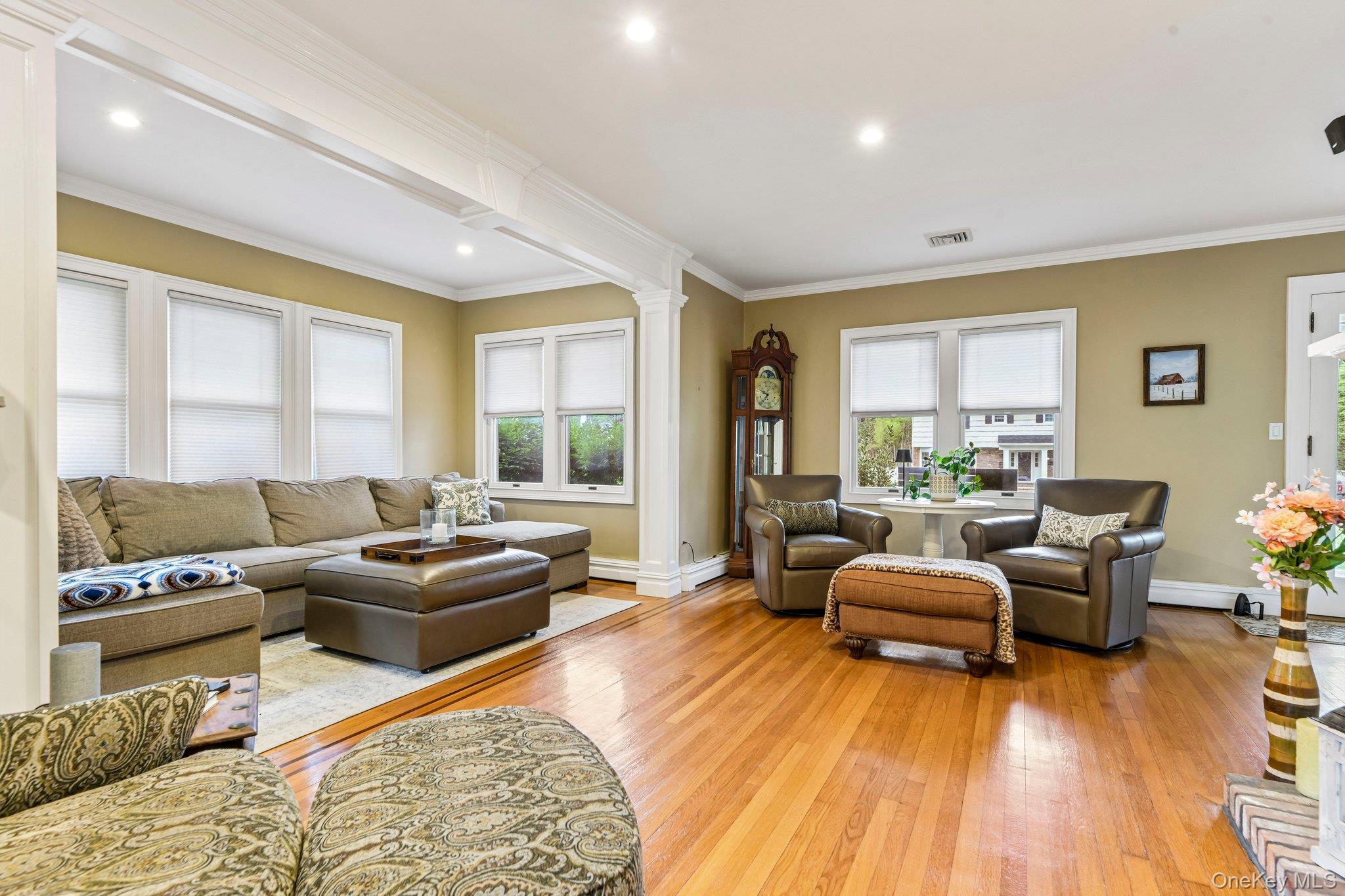 Single Family William Street  Nassau County, NY 11596, MLS-1034339-7