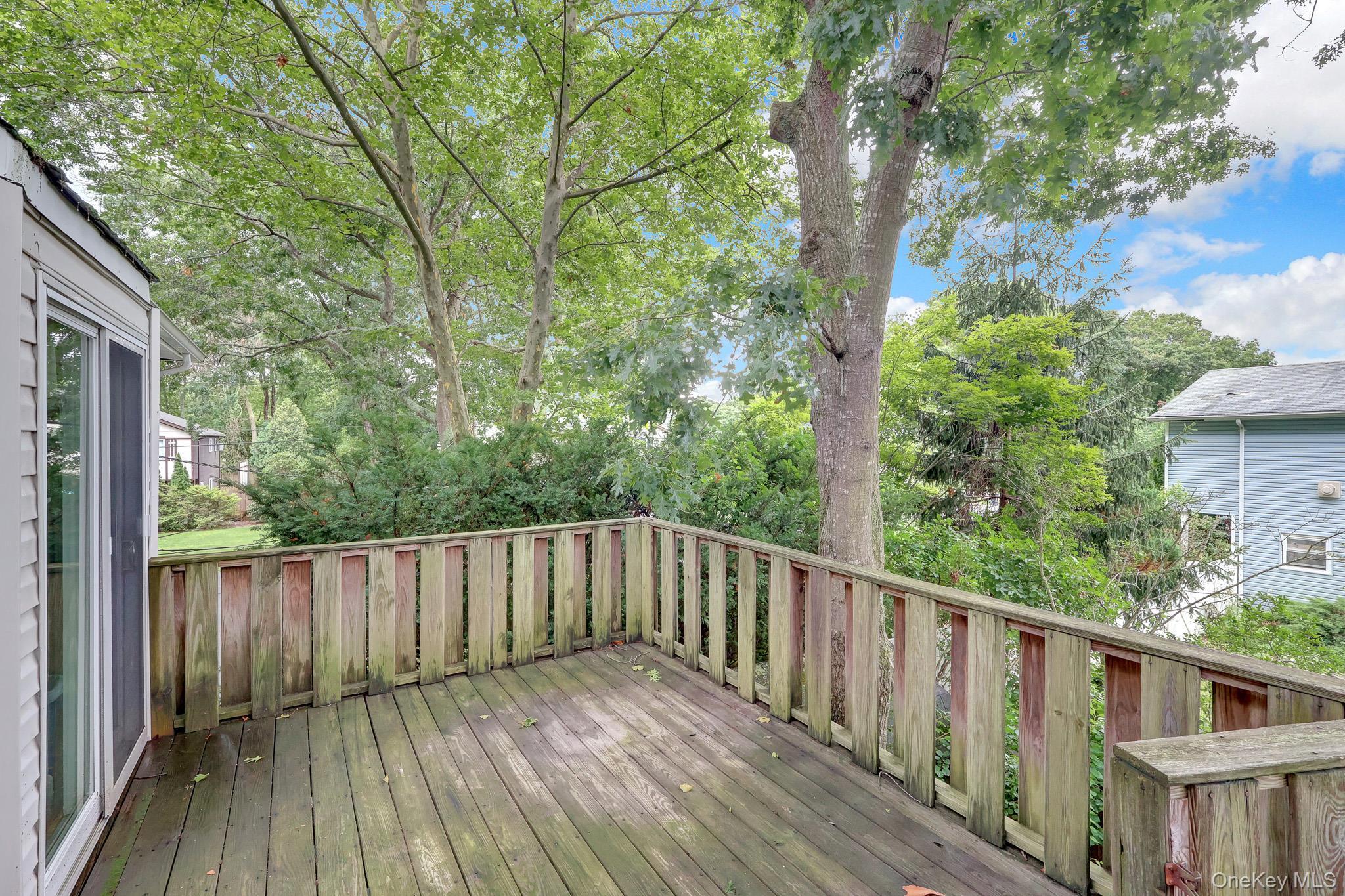 Single Family Main Avenue  Suffolk County, NY 11950, MLS-1034345-29