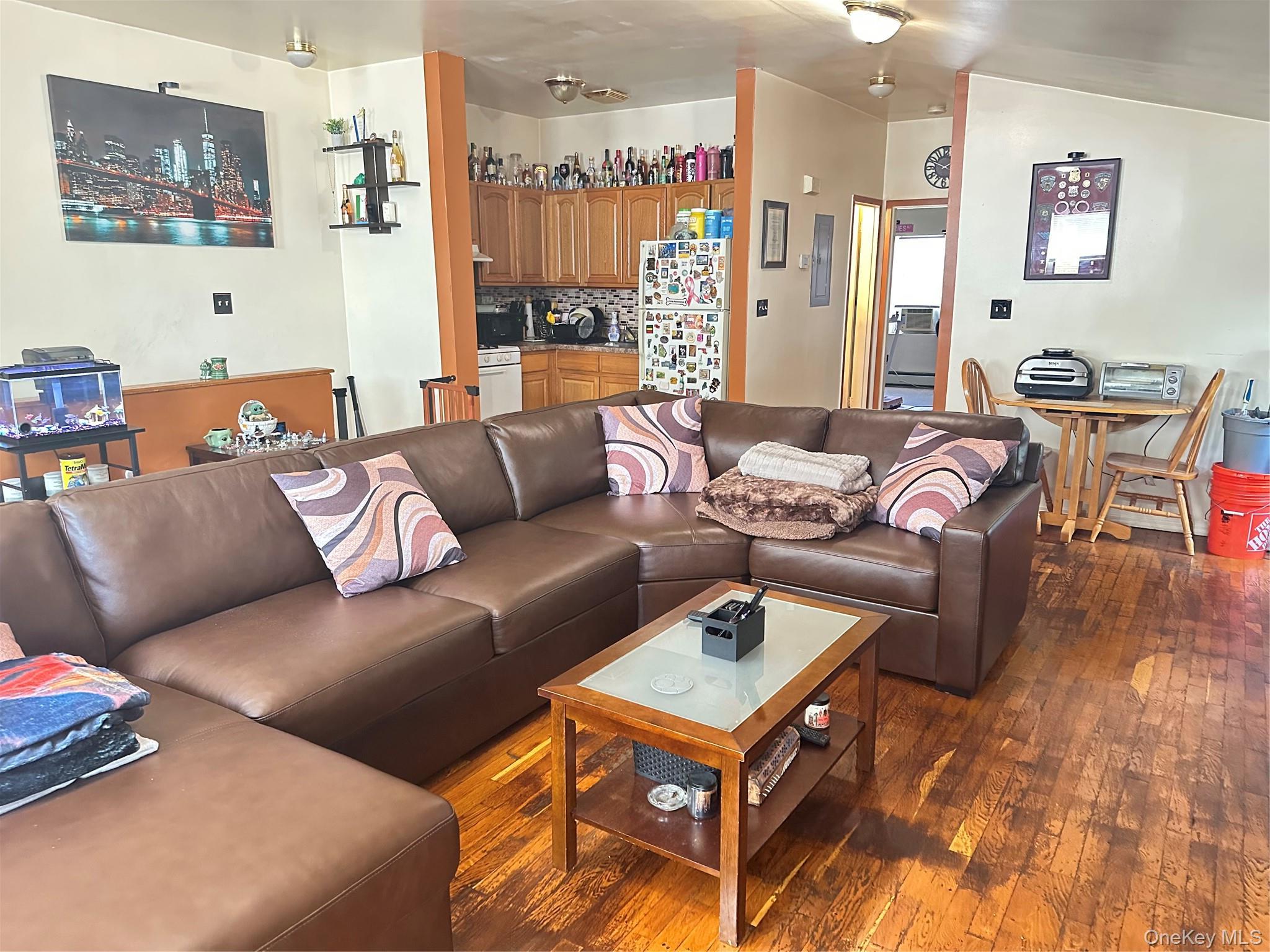 Single Family Charles Lane Queens, NY 11413, MLS-1034359-6