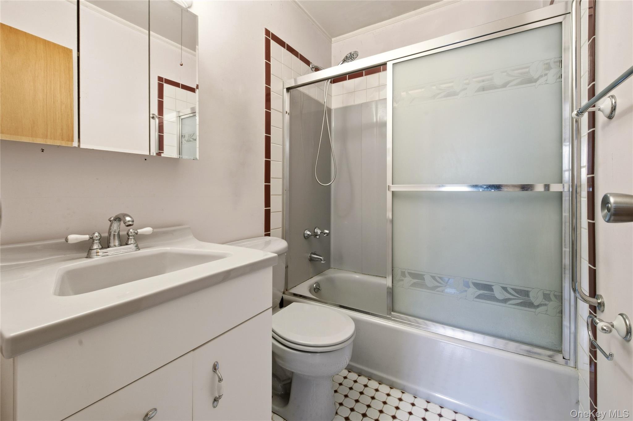 Single Family Penn Drive Suffolk County, NY 11787, MLS-1034371-9