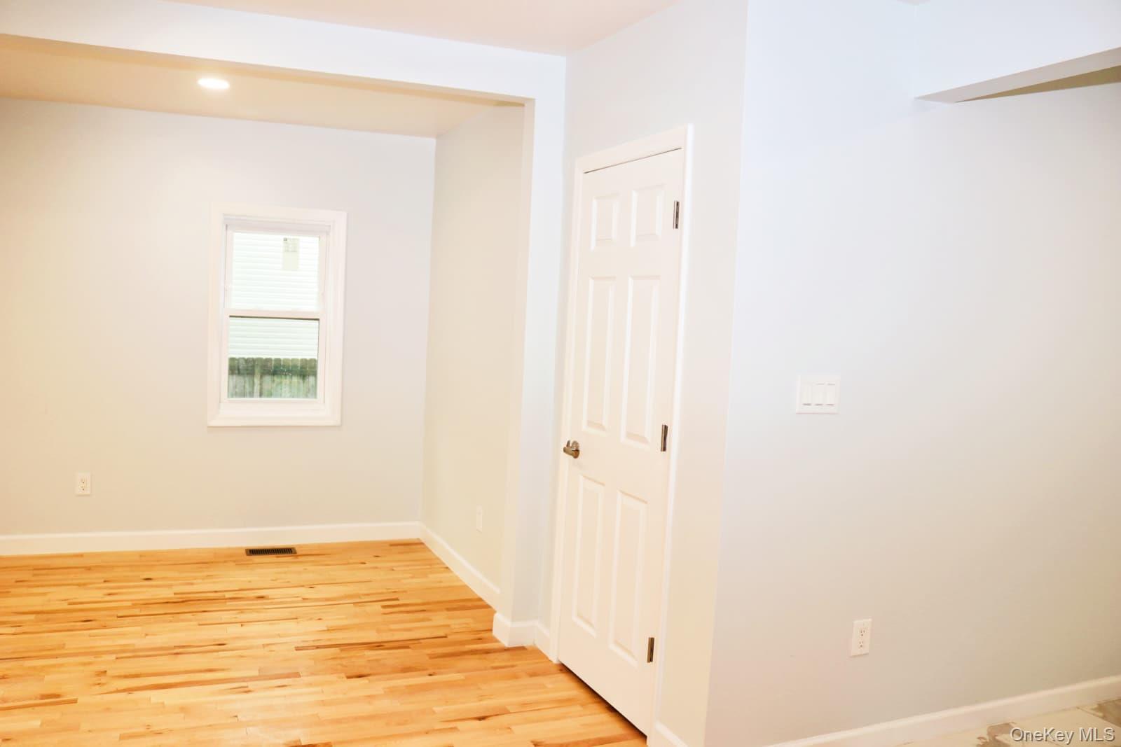 Single Family Randall Avenue Nassau County, NY 11563, MLS-1034403-11