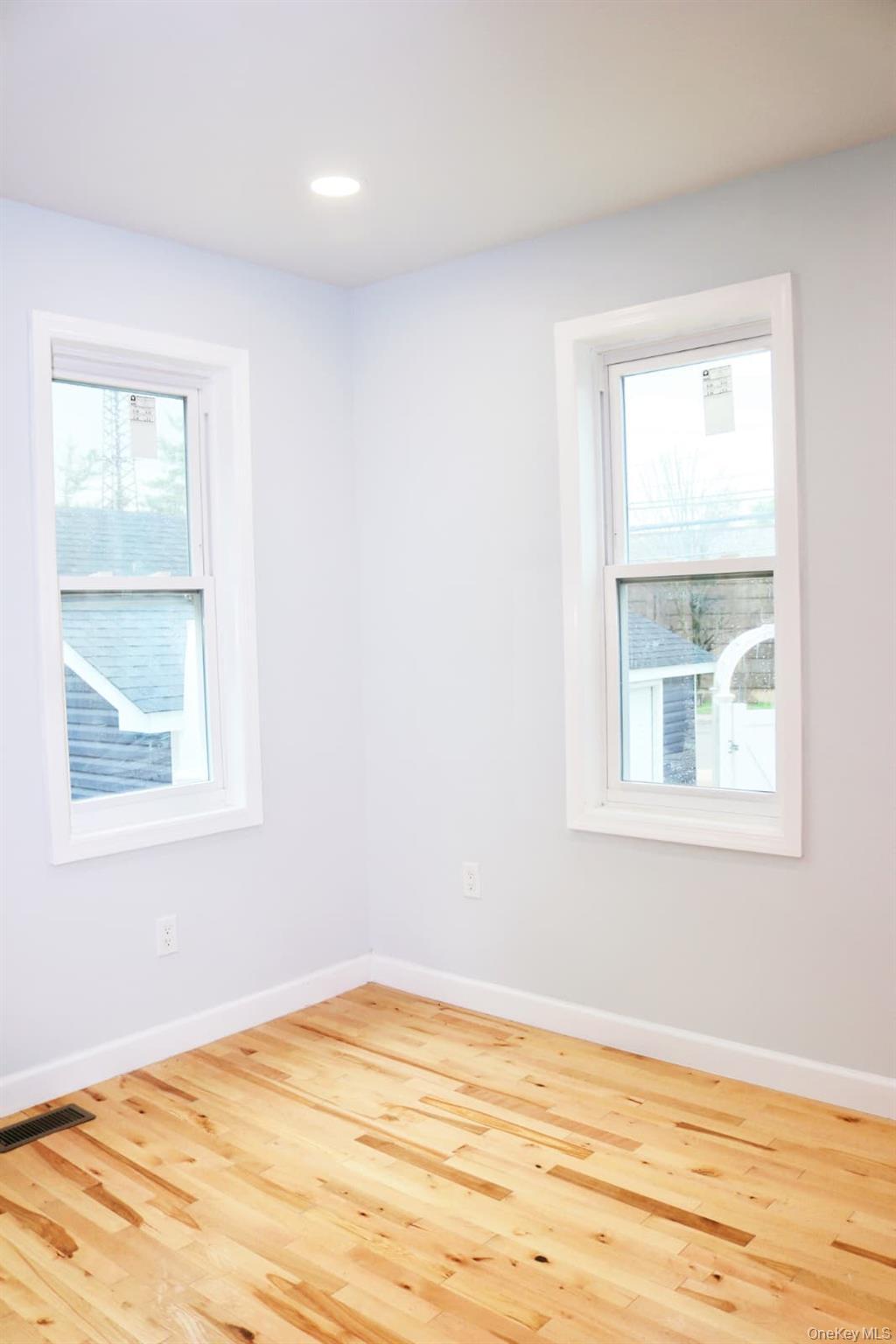 Single Family Randall Avenue Nassau County, NY 11563, MLS-1034403-14