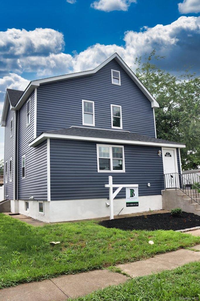 Single Family Randall Avenue Nassau County, NY 11563, MLS-1034403-2