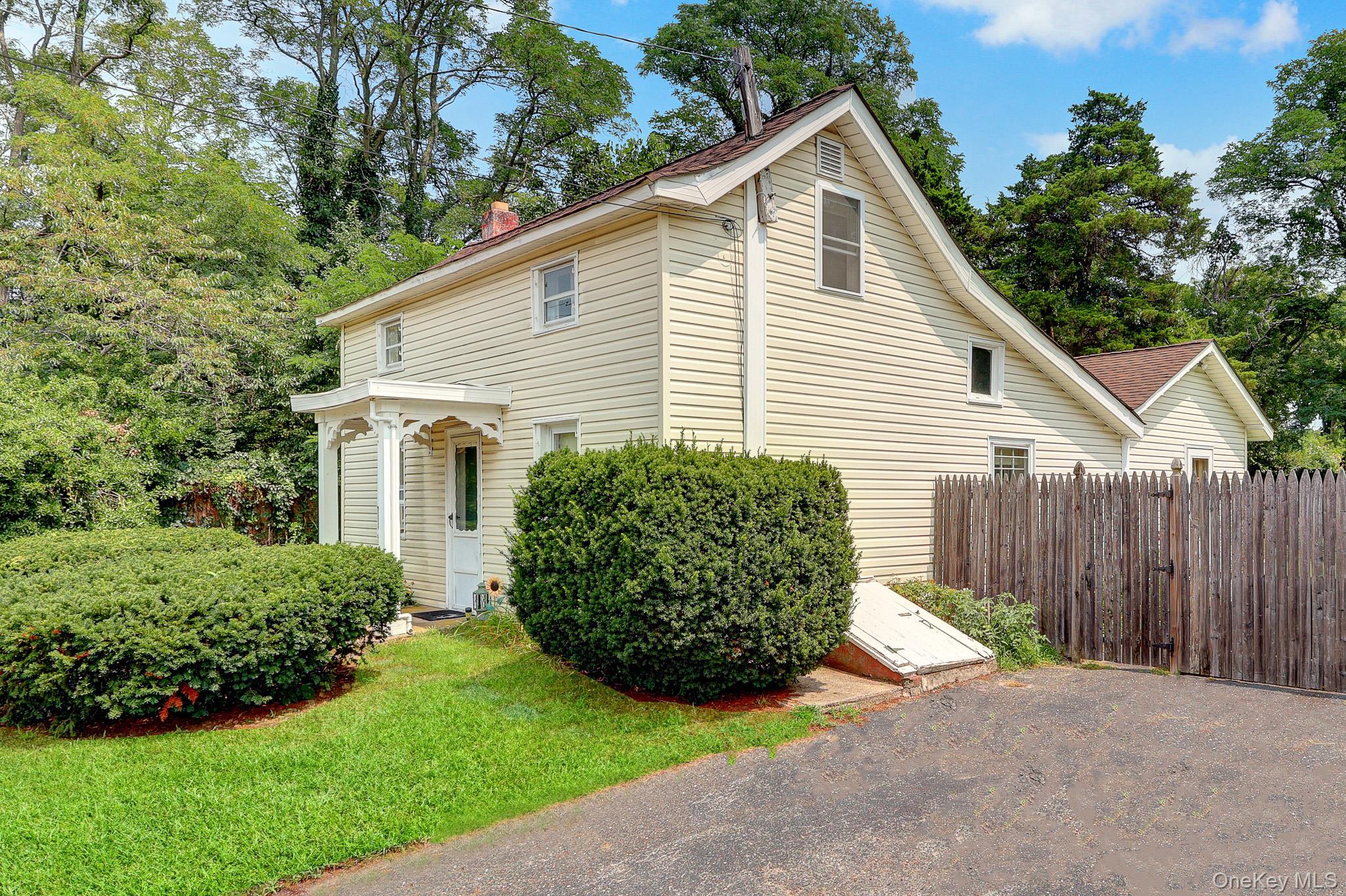 Single Family Coates Avenue  Suffolk County, NY 11741, MLS-1034406-2