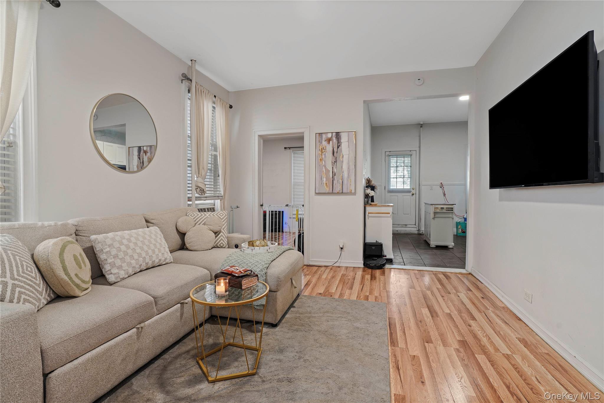 Single Family E 183rd Street Bronx, NY 10458, MLS-1034413-10
