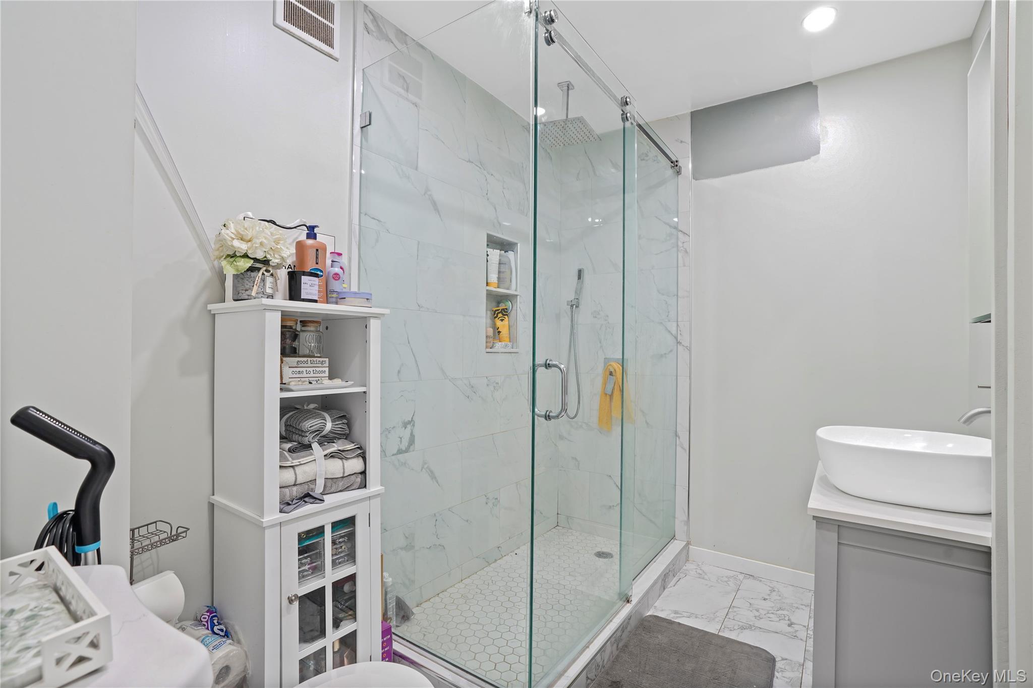 Single Family E 183rd Street Bronx, NY 10458, MLS-1034413-20