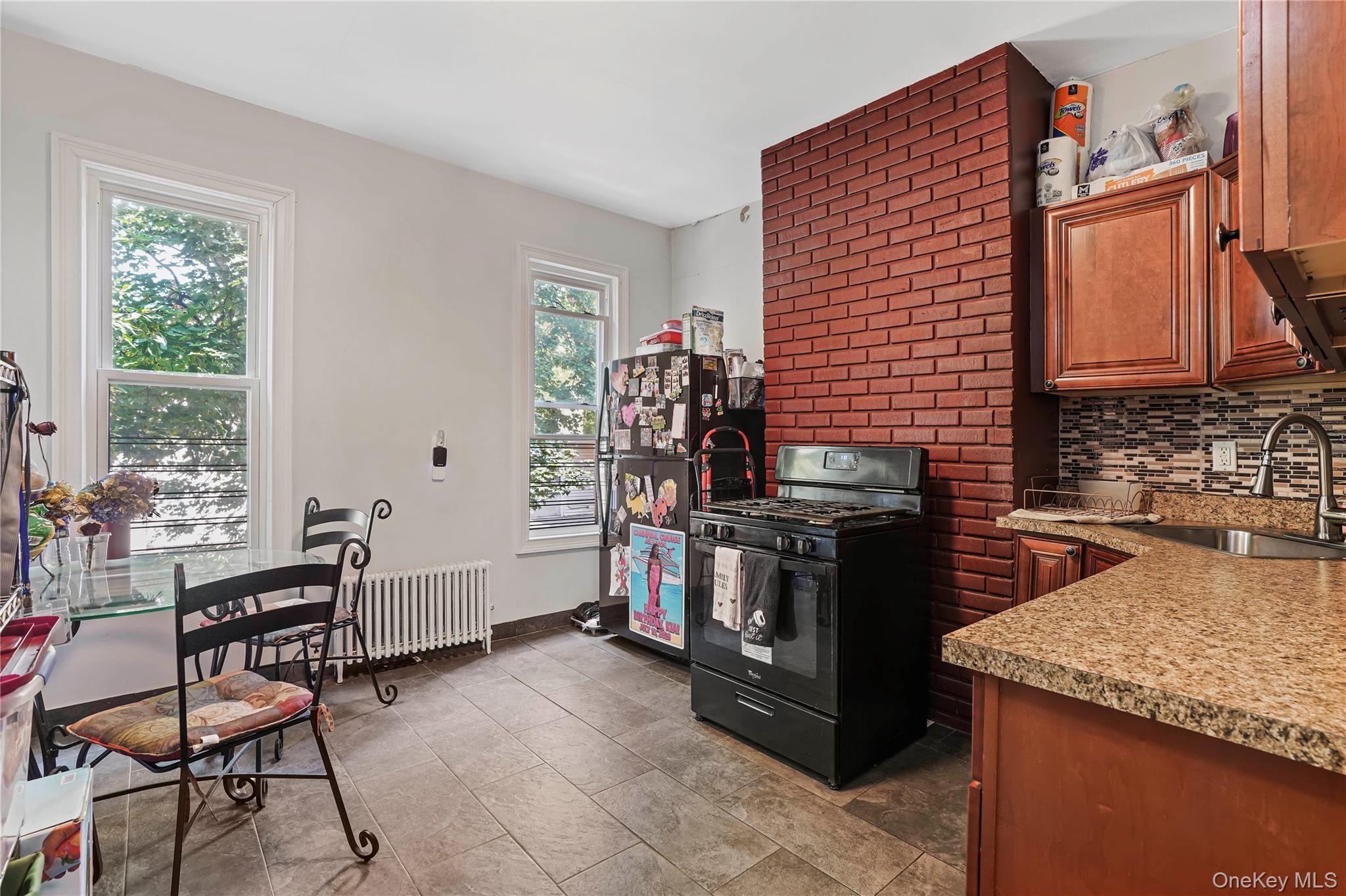 Single Family E 183rd Street Bronx, NY 10458, MLS-1034413-25
