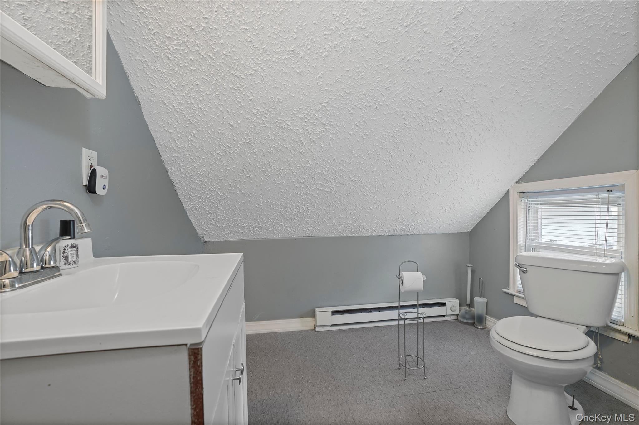 Single Family E 183rd Street Bronx, NY 10458, MLS-1034413-42