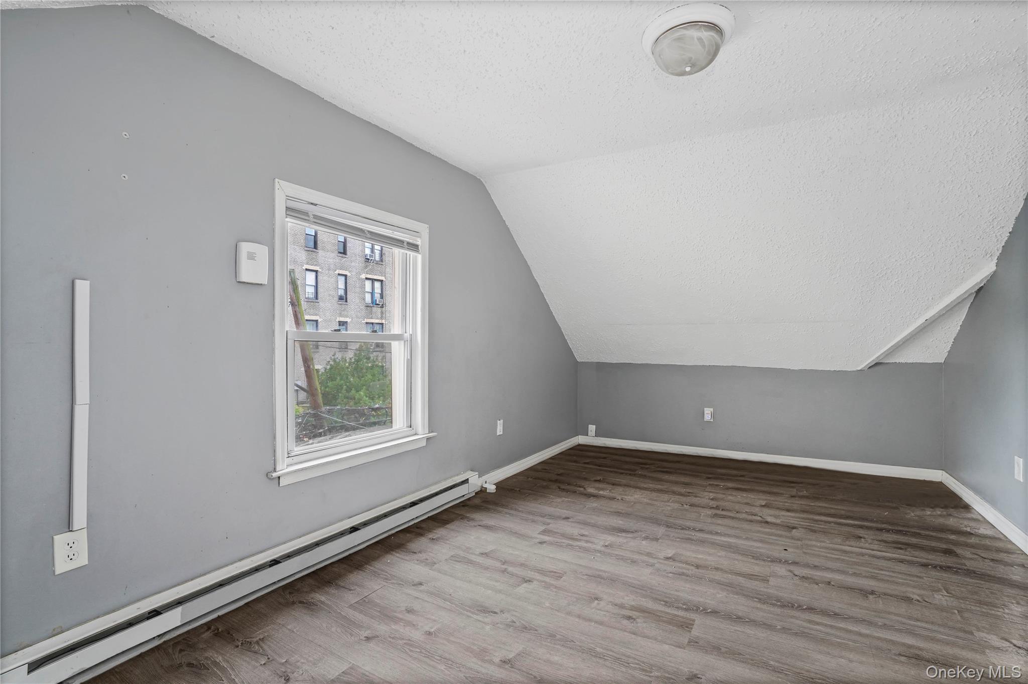 Single Family E 183rd Street Bronx, NY 10458, MLS-1034413-43
