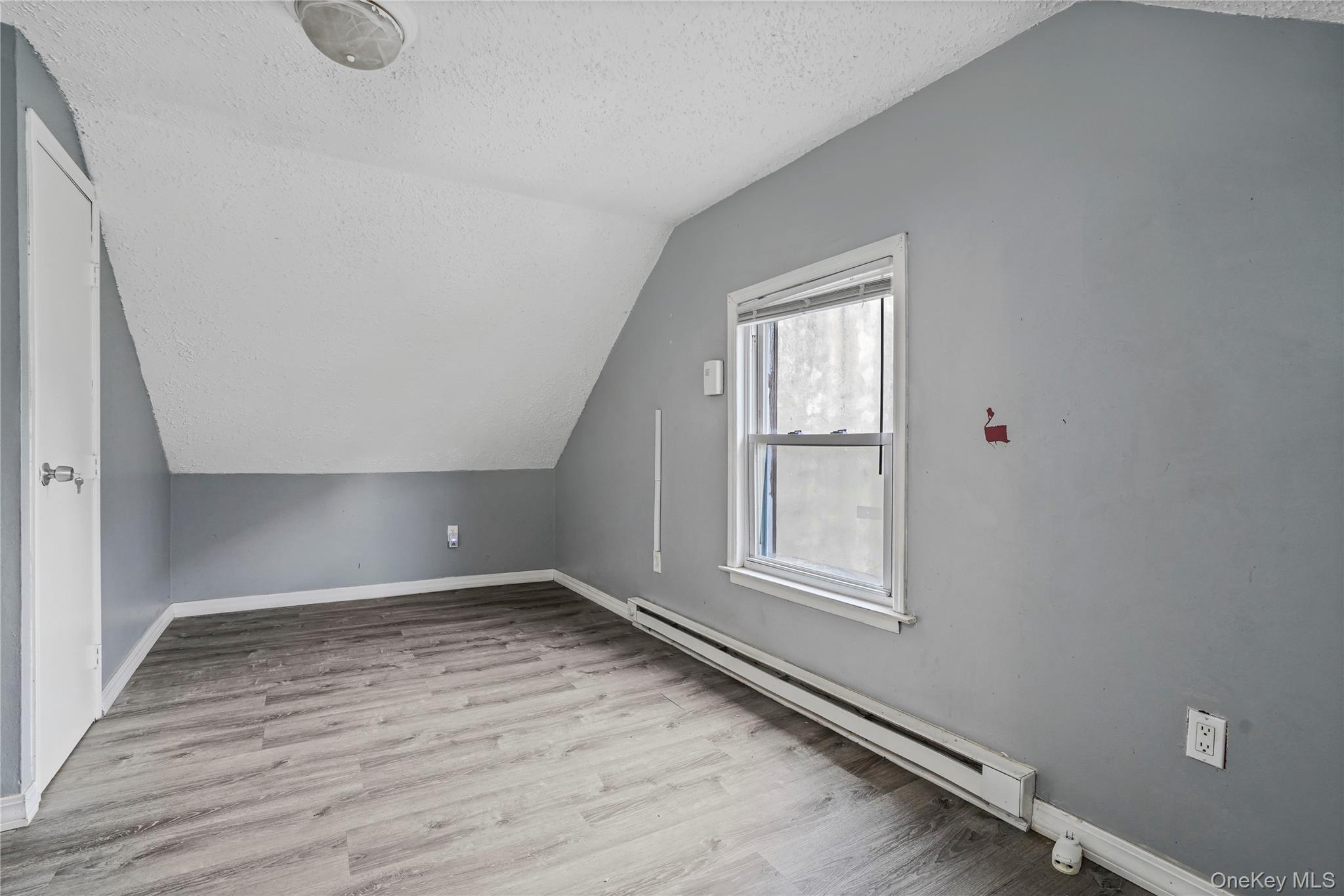 Single Family E 183rd Street Bronx, NY 10458, MLS-1034413-44