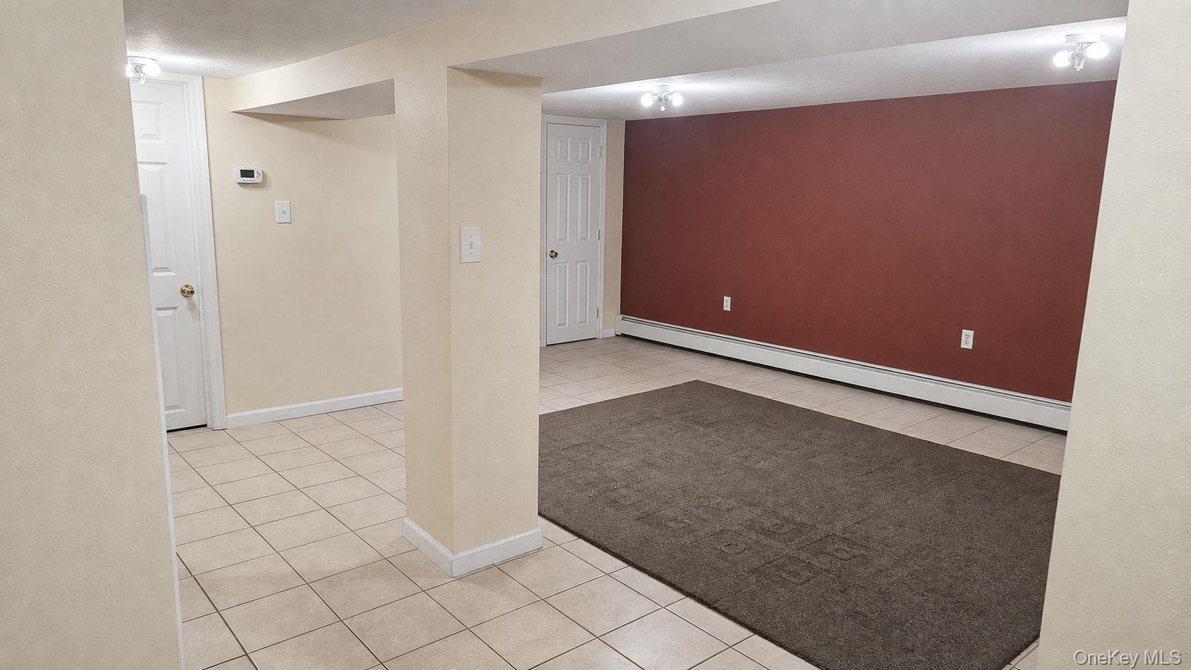 Single Family 192nd Street Queens, NY 11412, MLS-1034425-16