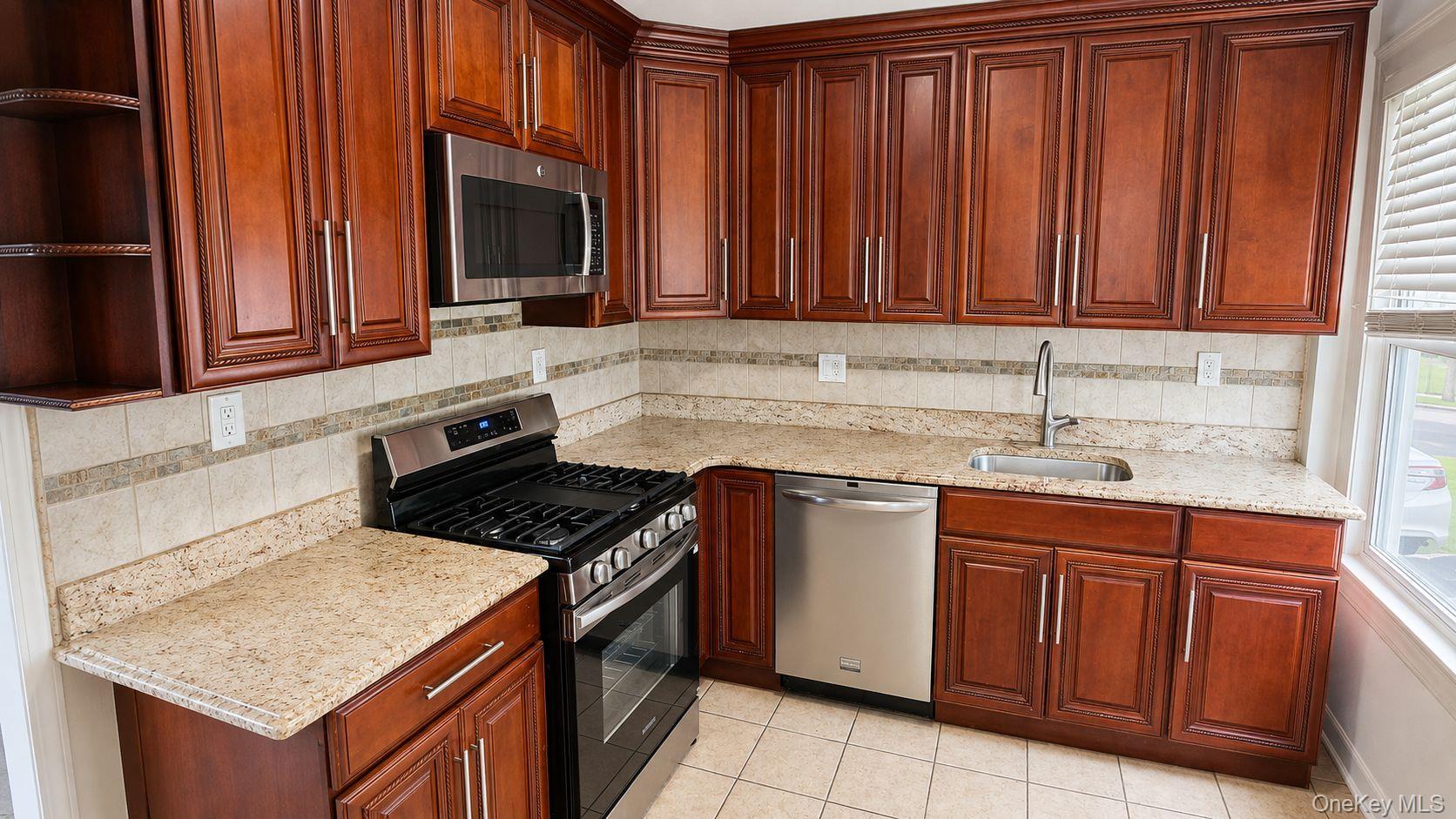 Single Family 192nd Street Queens, NY 11412, MLS-1034425-20