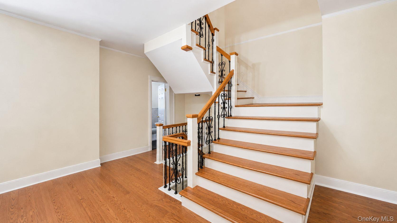 Single Family 192nd Street  Queens, NY 11412, MLS-1034425-23