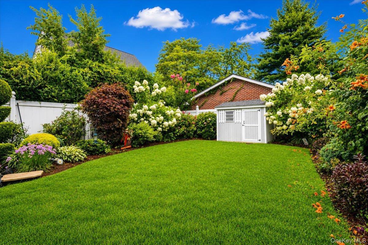 Single Family Piccadilly Downs  Nassau County, NY 11563, MLS-1034427-27