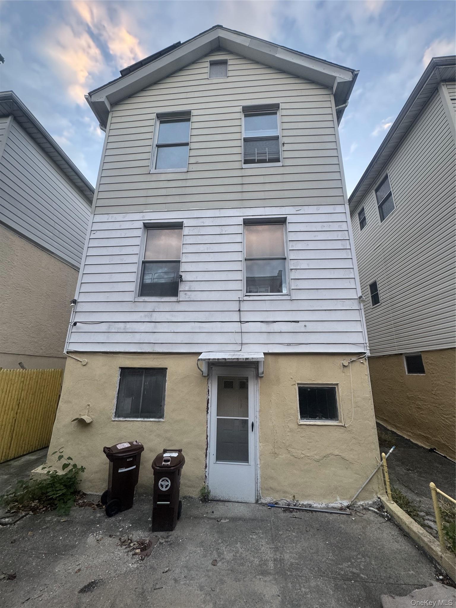 Single Family Edson Avenue  Bronx, NY 10466, MLS-1034430-9