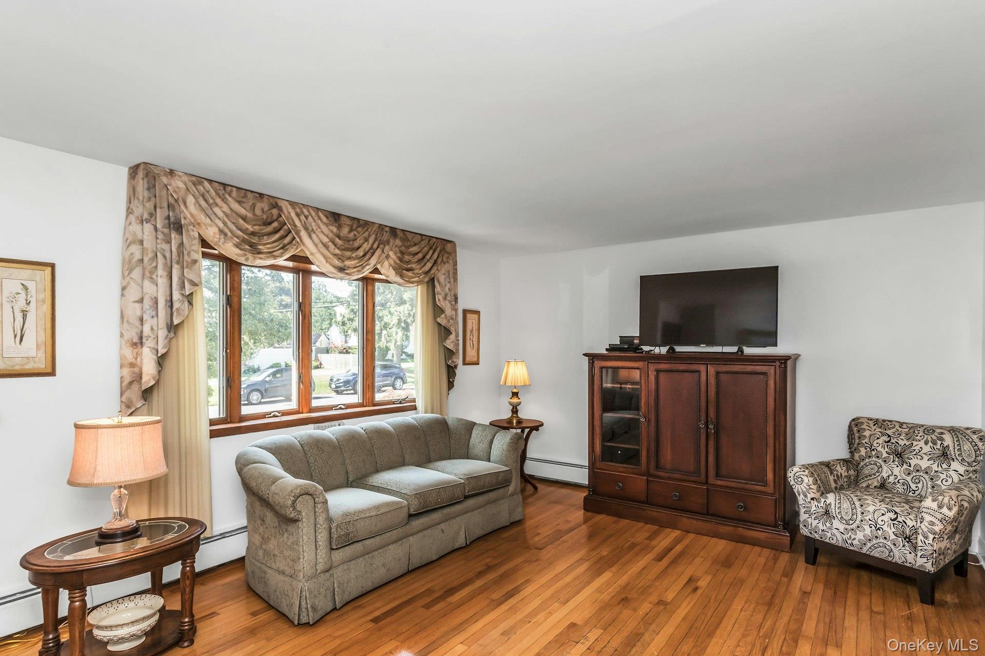 Single Family Jerome Street  Suffolk County, NY 11757, MLS-1034488-4