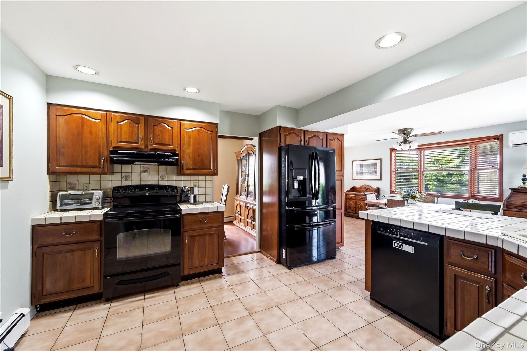 Single Family Comerford Street Suffolk County, NY 11776, MLS-1034495-9