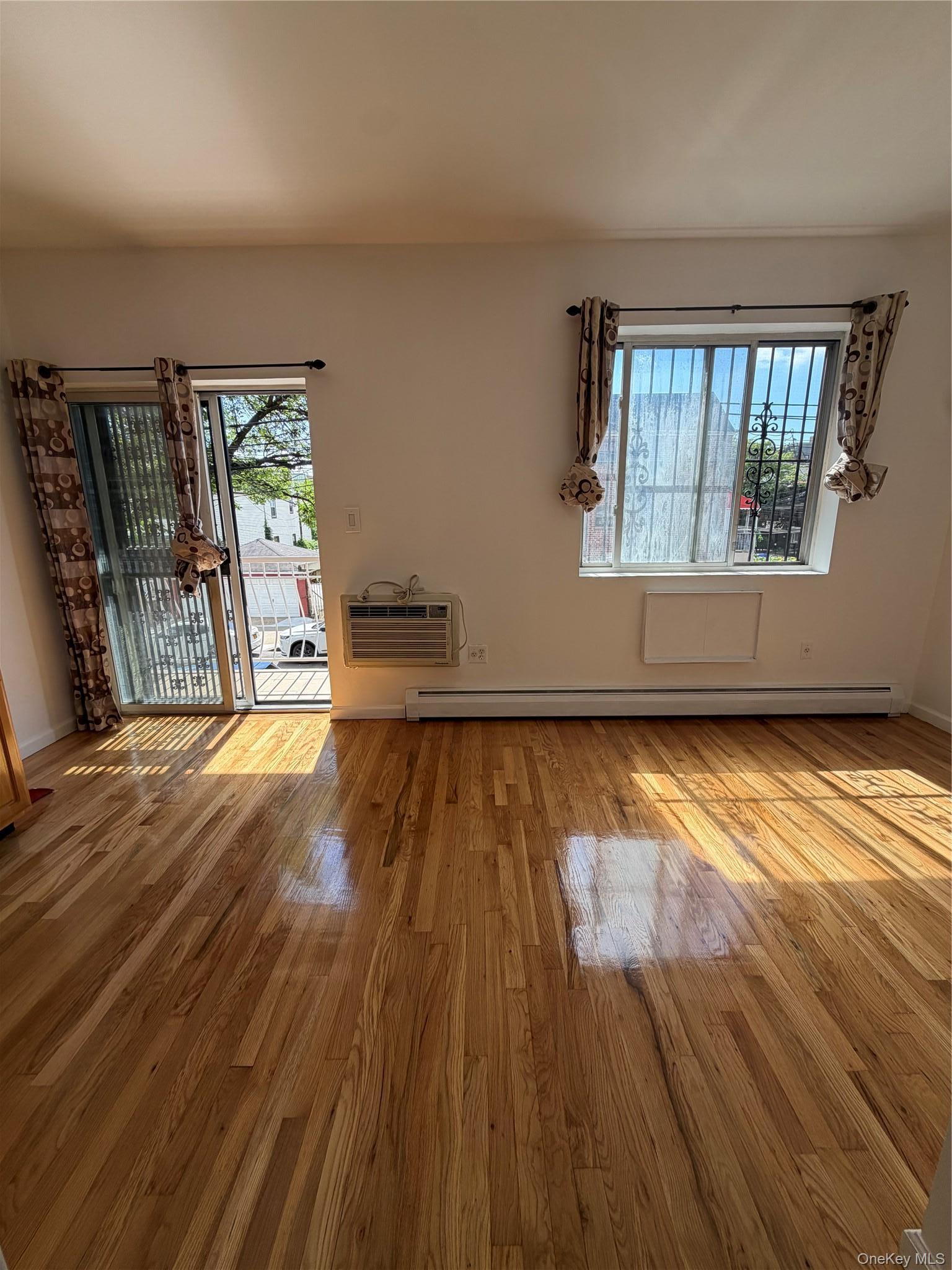 Single Family 54th Avenue Queens, NY 11373, MLS-1034527-4