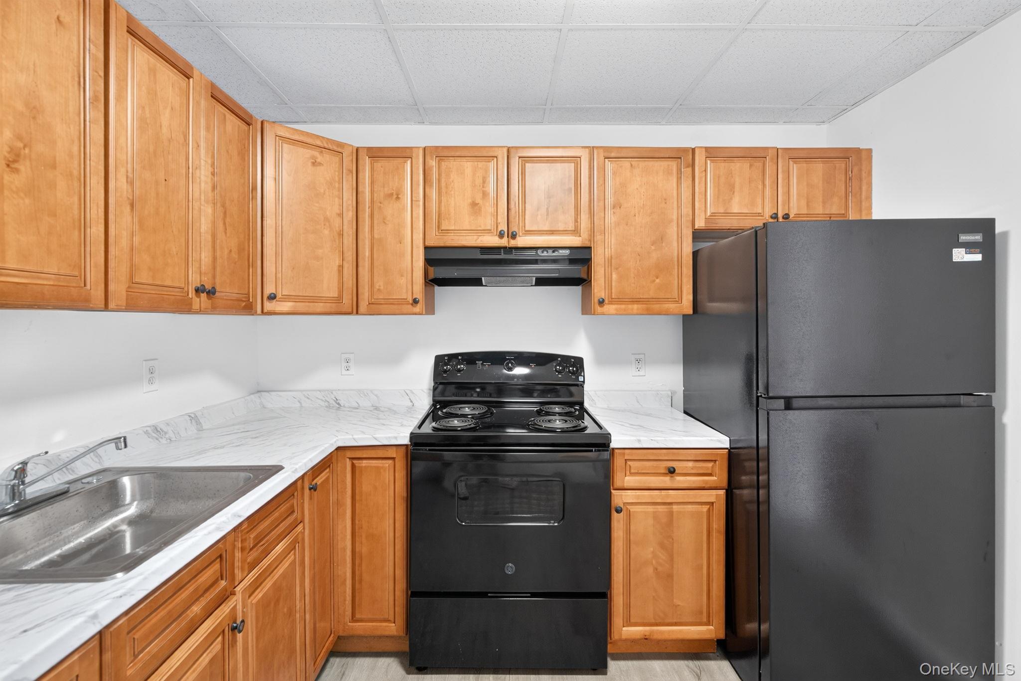 Single Family Gifford Avenue Dutchess County, NY 12601, MLS-1034549-20