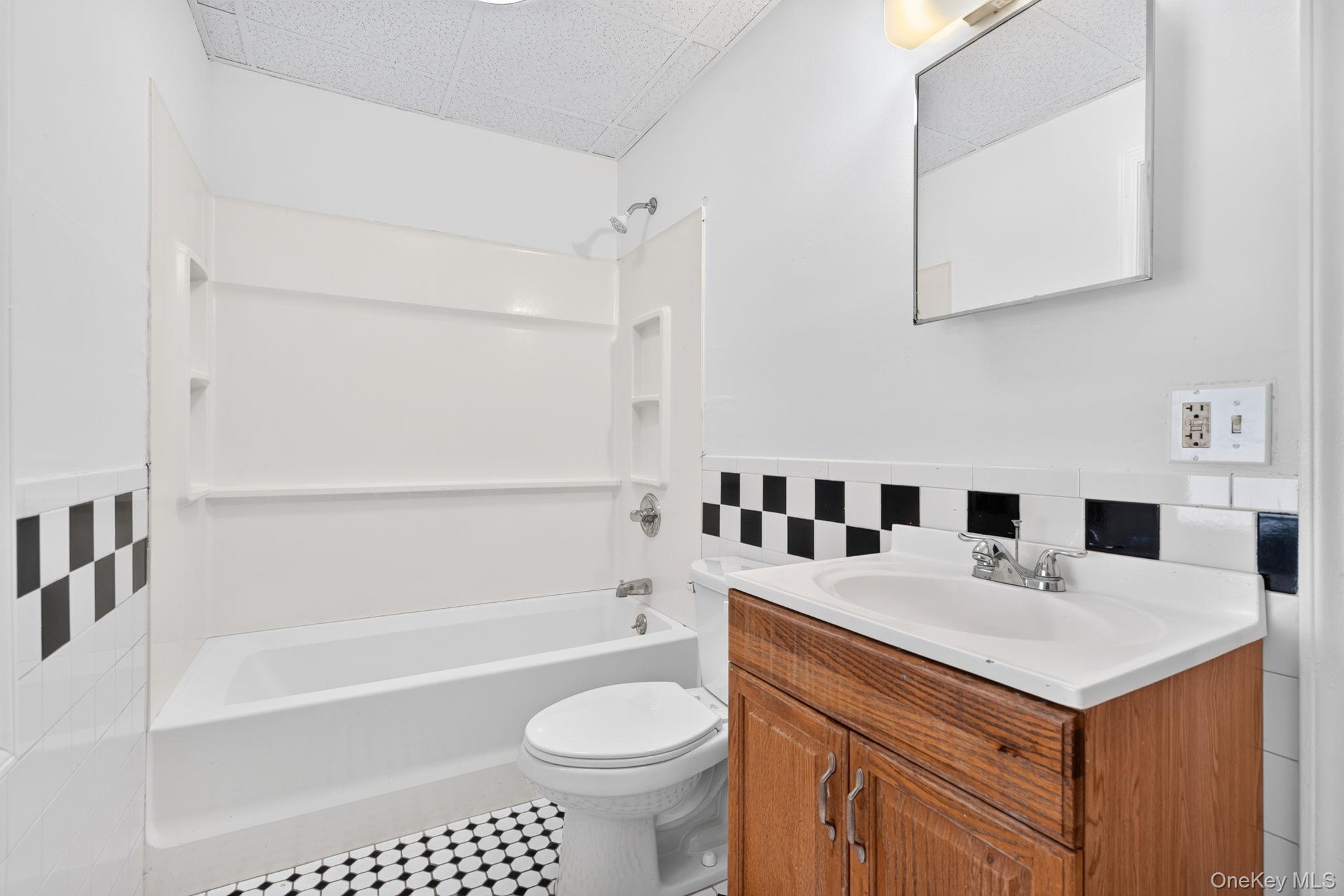Single Family Gifford Avenue Dutchess County, NY 12601, MLS-1034549-22