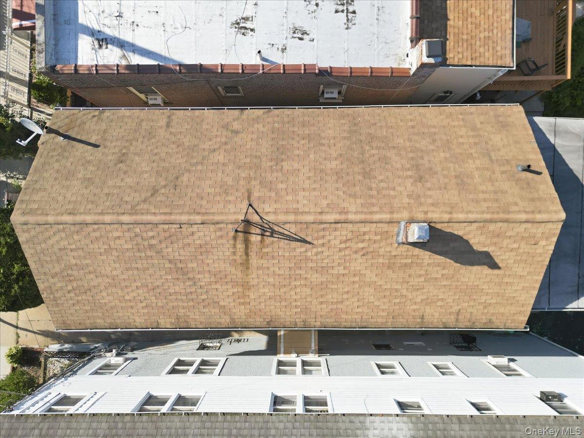 Single Family Tiemann Avenue Bronx, NY 10469, MLS-1034559-39
