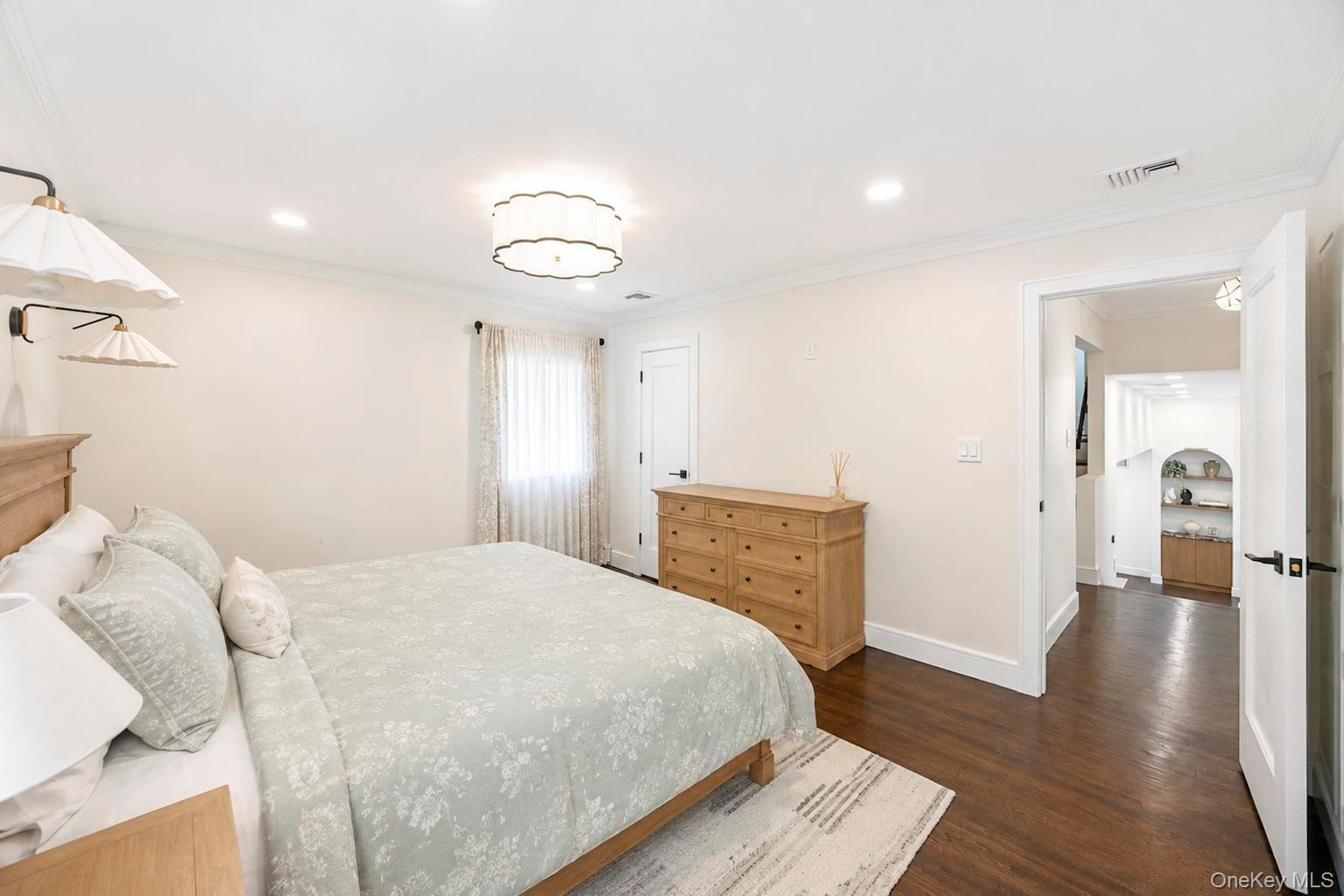 Single Family Balsam Drive Nassau County, NY 11801, MLS-1034569-15