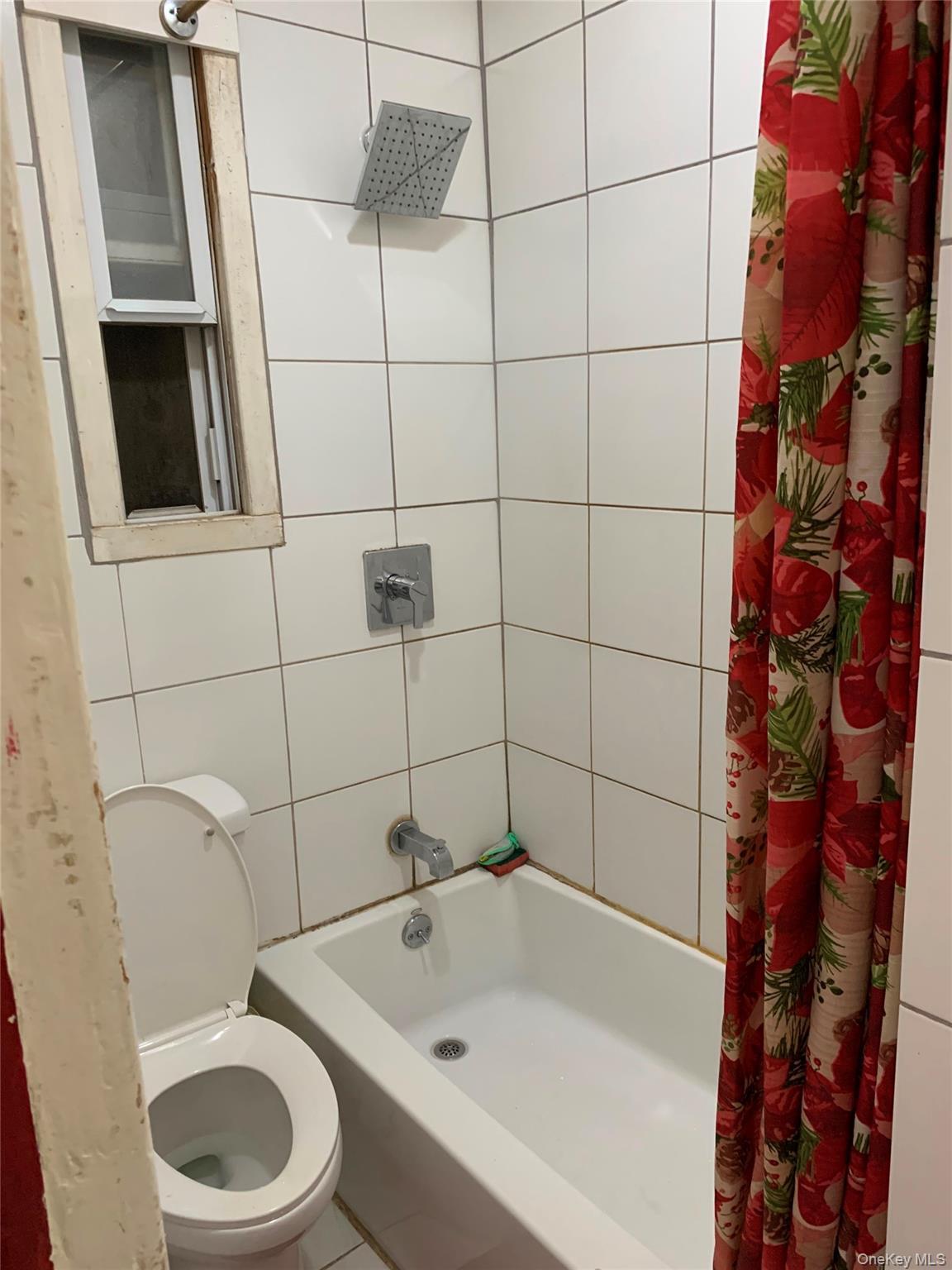 Single Family Saint Lawrence Avenue Bronx, NY 10472, MLS-1034582-10