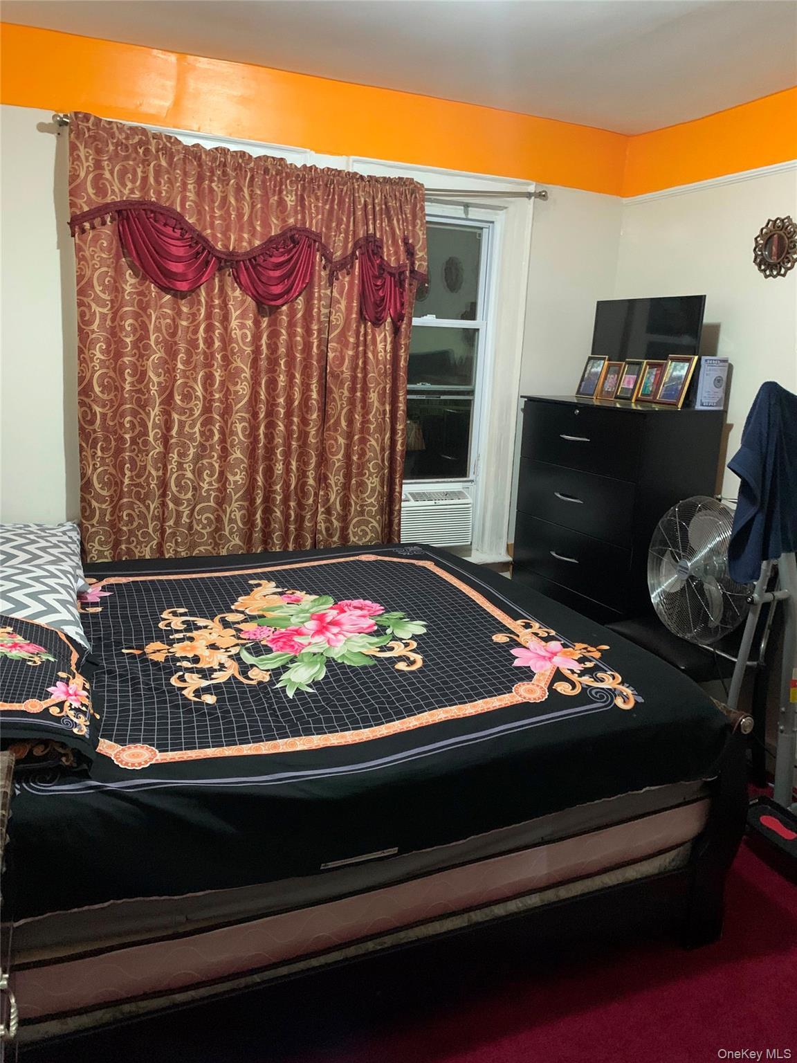 Single Family Saint Lawrence Avenue Bronx, NY 10472, MLS-1034582-5