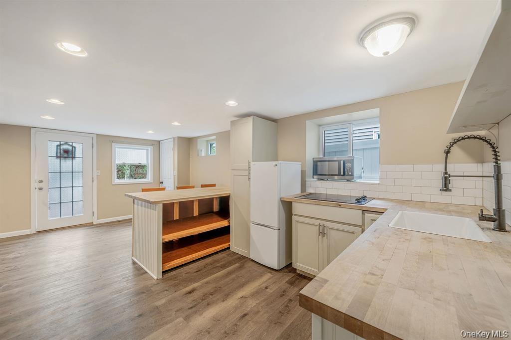 Single Family Lower Rocky Point Road Suffolk County, NY 11789, MLS-1034587-16