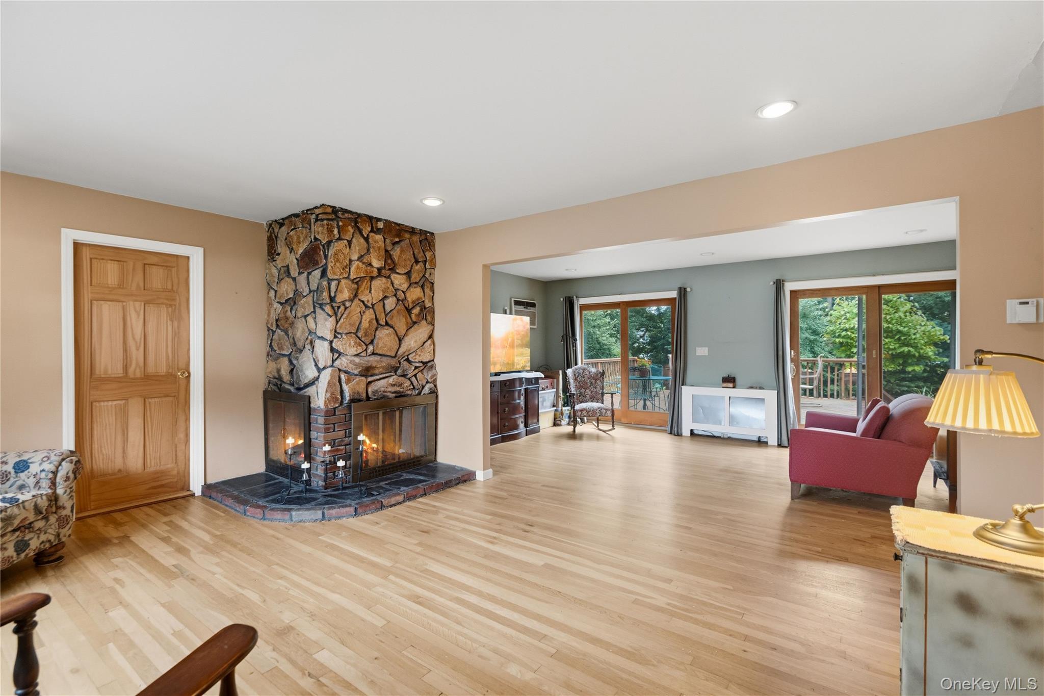 Single Family Eastwood Drive  Suffolk County, NY 11703, MLS-1034598-5