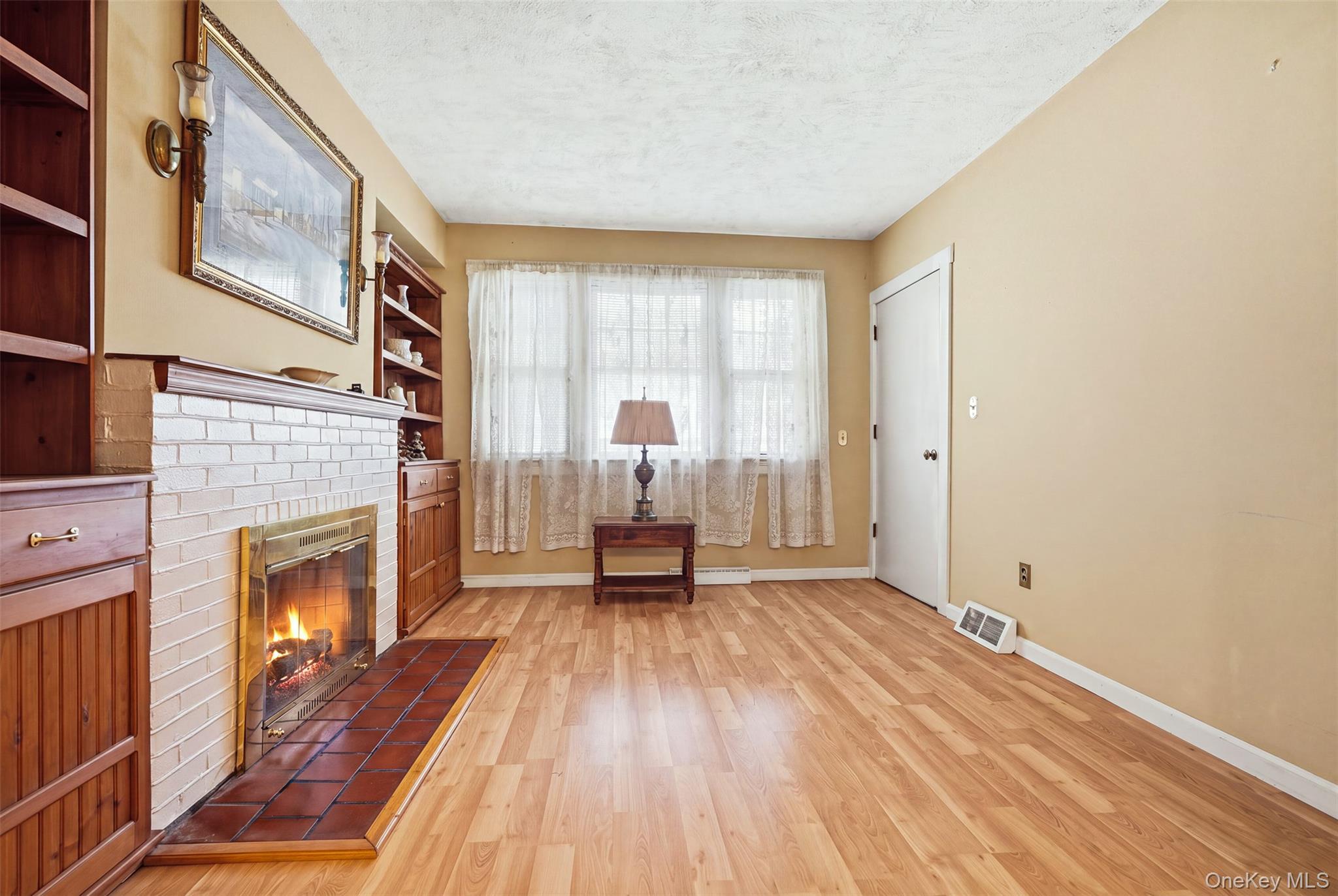 Single Family Demorest Avenue  Staten Island, NY 10314, MLS-1034610-13