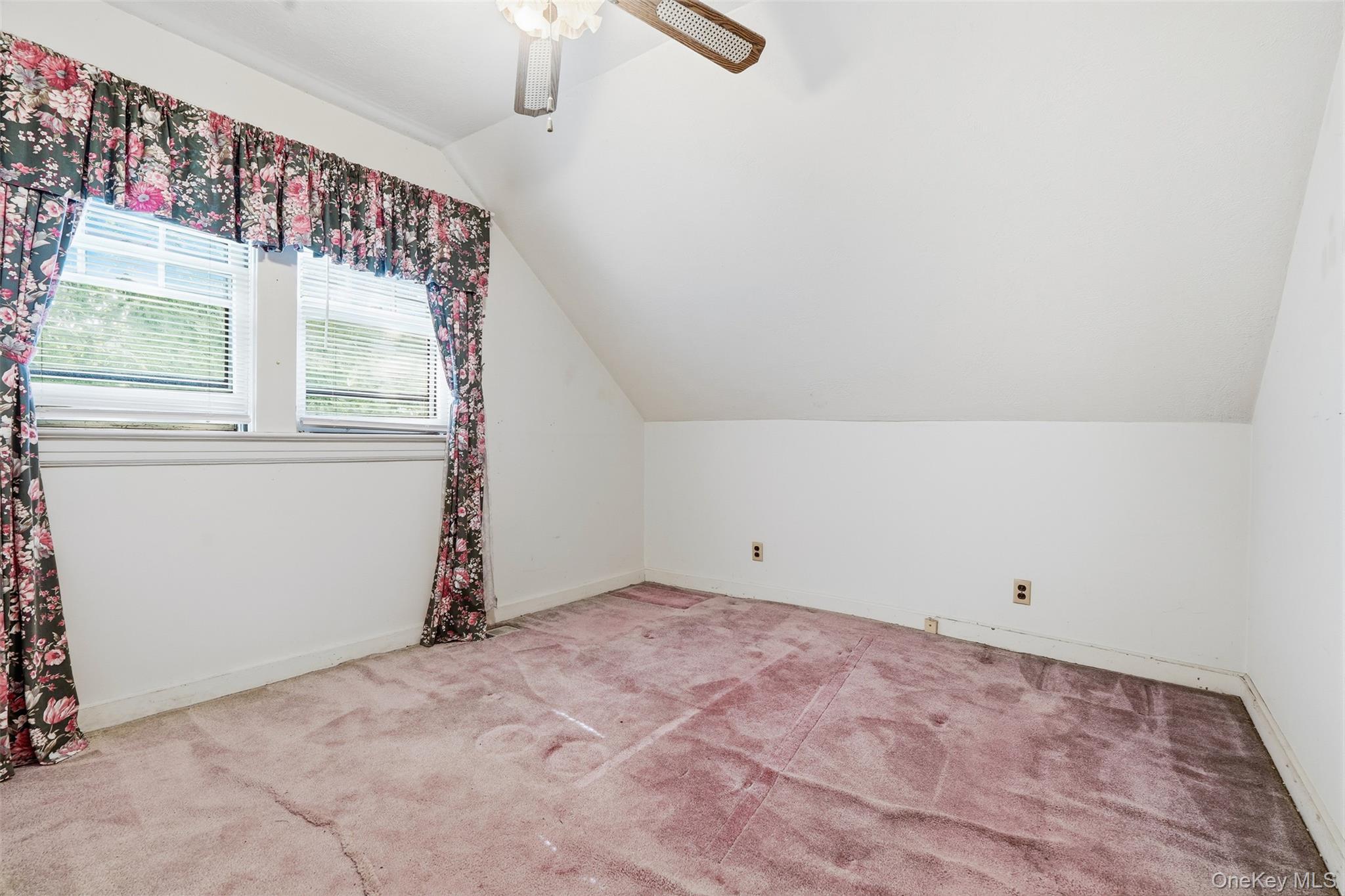 Single Family Demorest Avenue  Staten Island, NY 10314, MLS-1034610-28