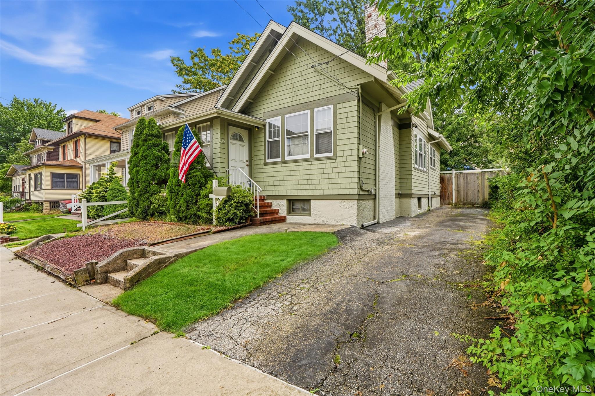 Single Family Demorest Avenue  Staten Island, NY 10314, MLS-1034610-6