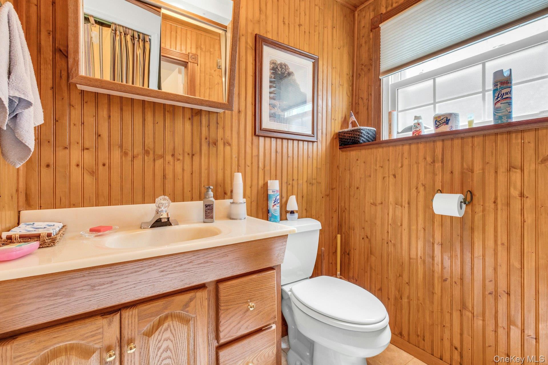 Single Family Columbine Avenue N Suffolk County, NY 11946, MLS-1034637-16
