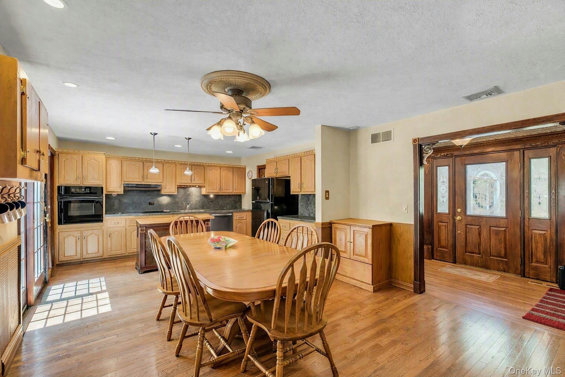 Single Family Columbine Avenue N Suffolk County, NY 11946, MLS-1034637-19