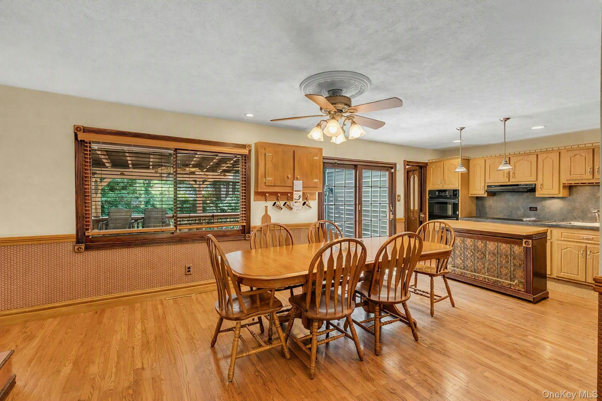 Single Family Columbine Avenue N Suffolk County, NY 11946, MLS-1034637-23