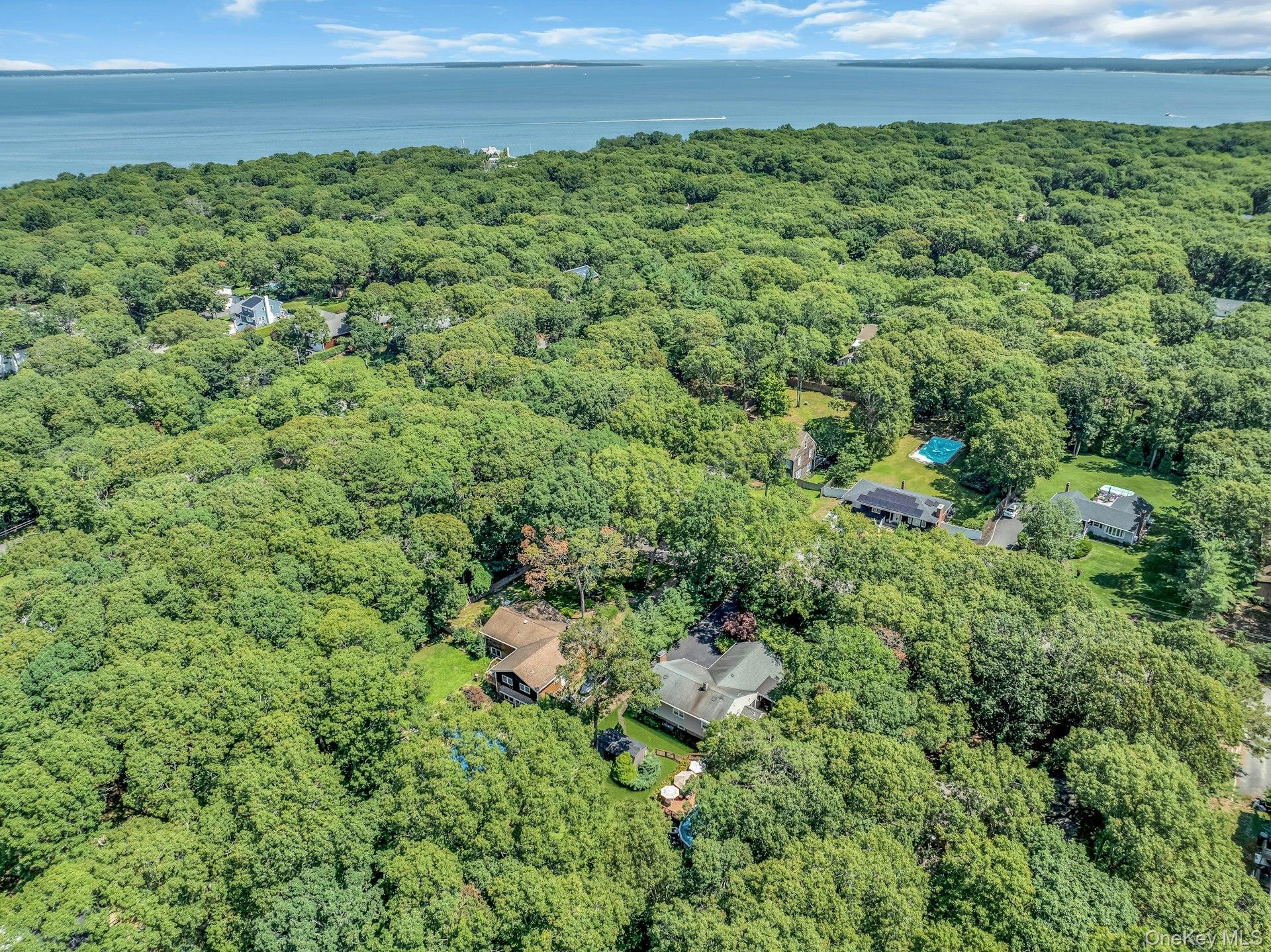Single Family Columbine Avenue N Suffolk County, NY 11946, MLS-1034637-39