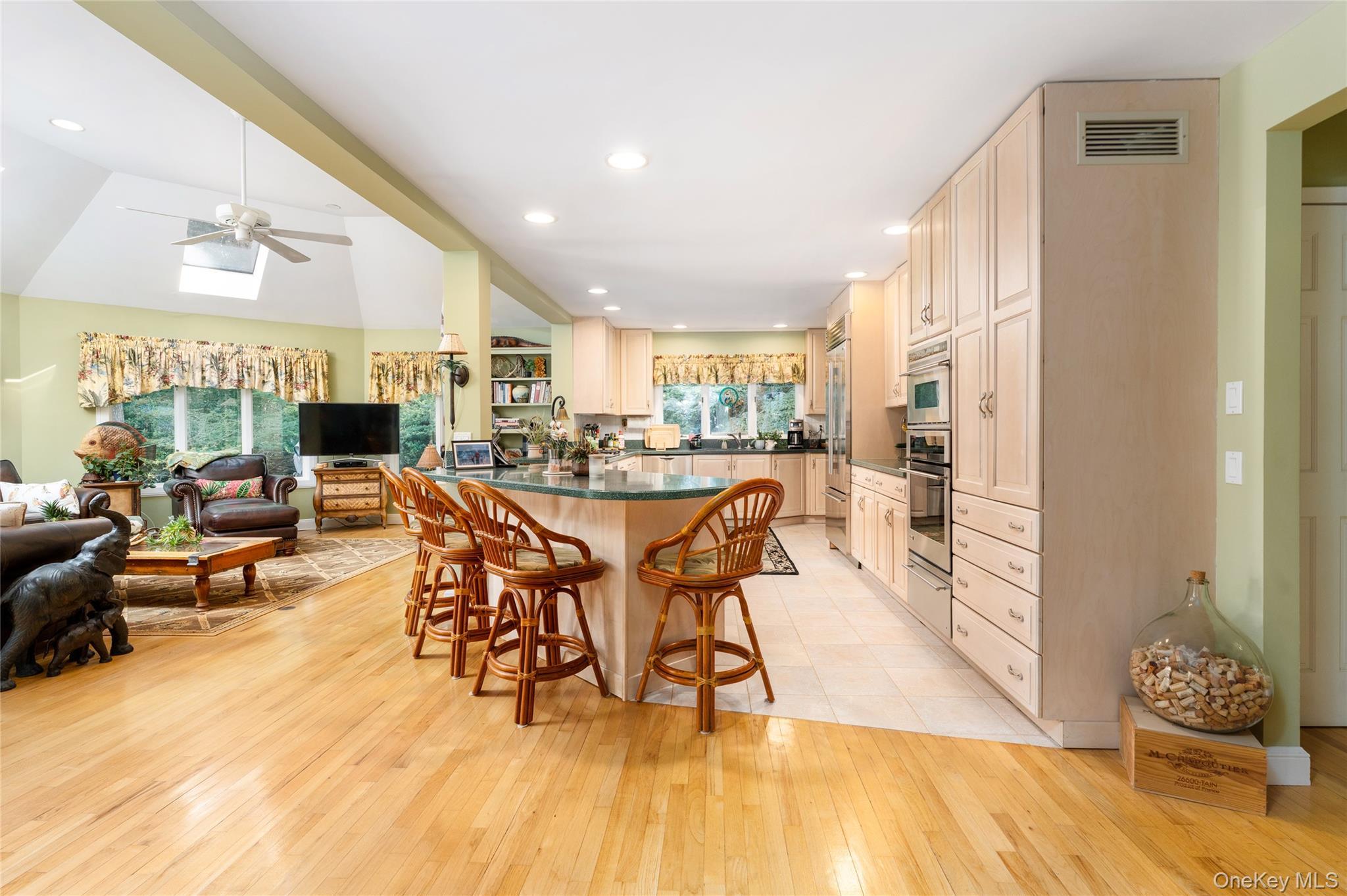 Single Family Bay Avenue W Suffolk County, NY 11946, MLS-1034640-15