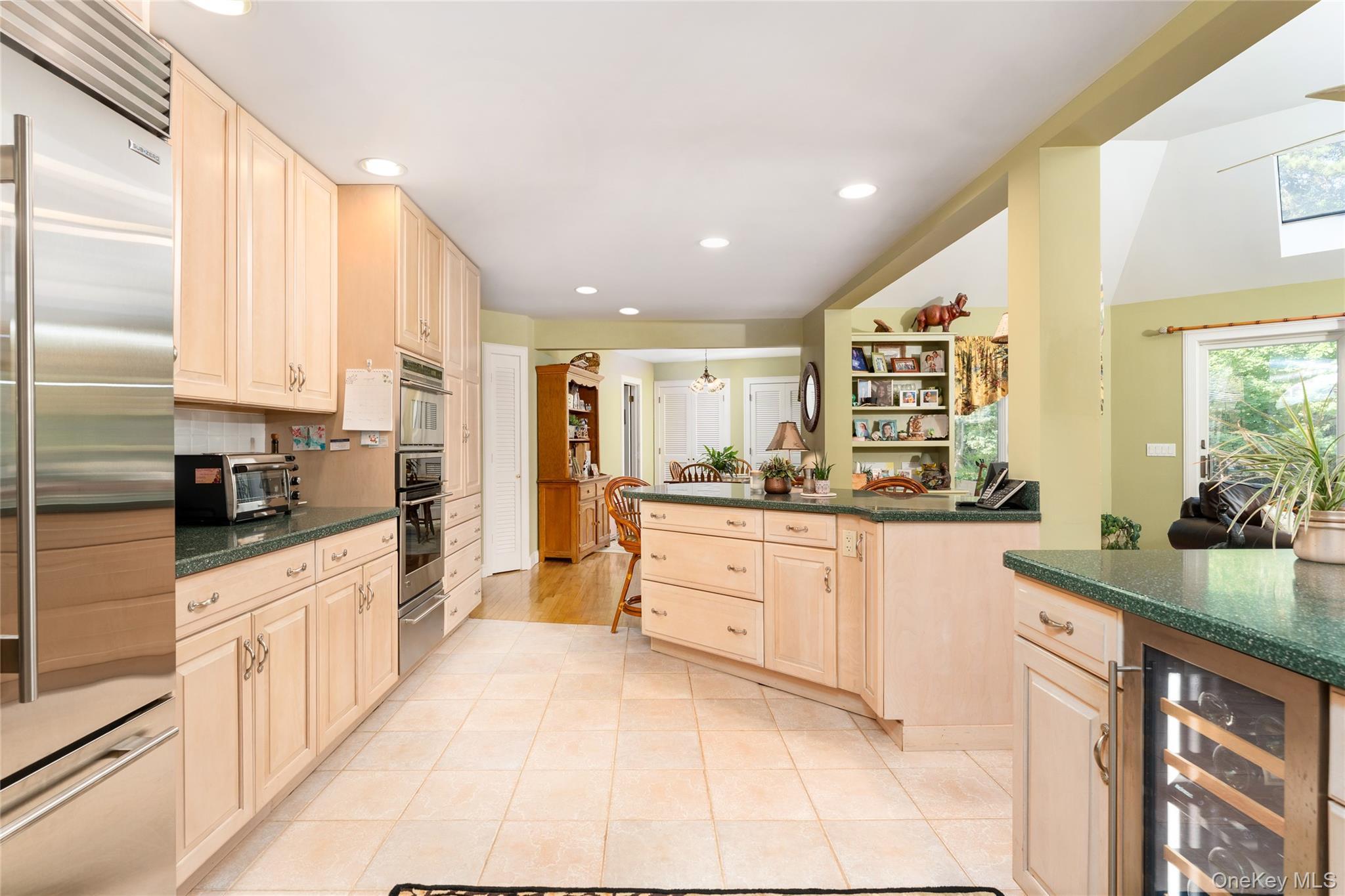 Single Family Bay Avenue W Suffolk County, NY 11946, MLS-1034640-17