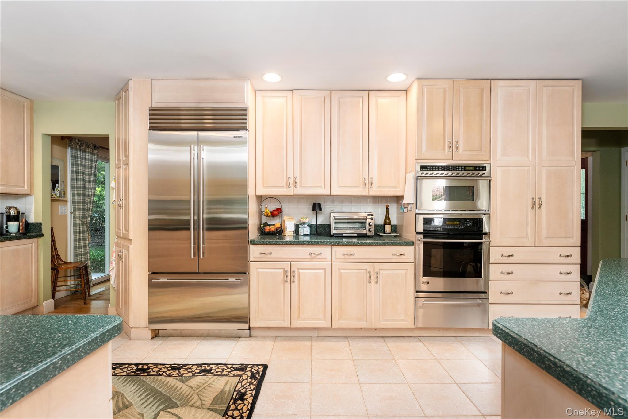 Single Family Bay Avenue W Suffolk County, NY 11946, MLS-1034640-18