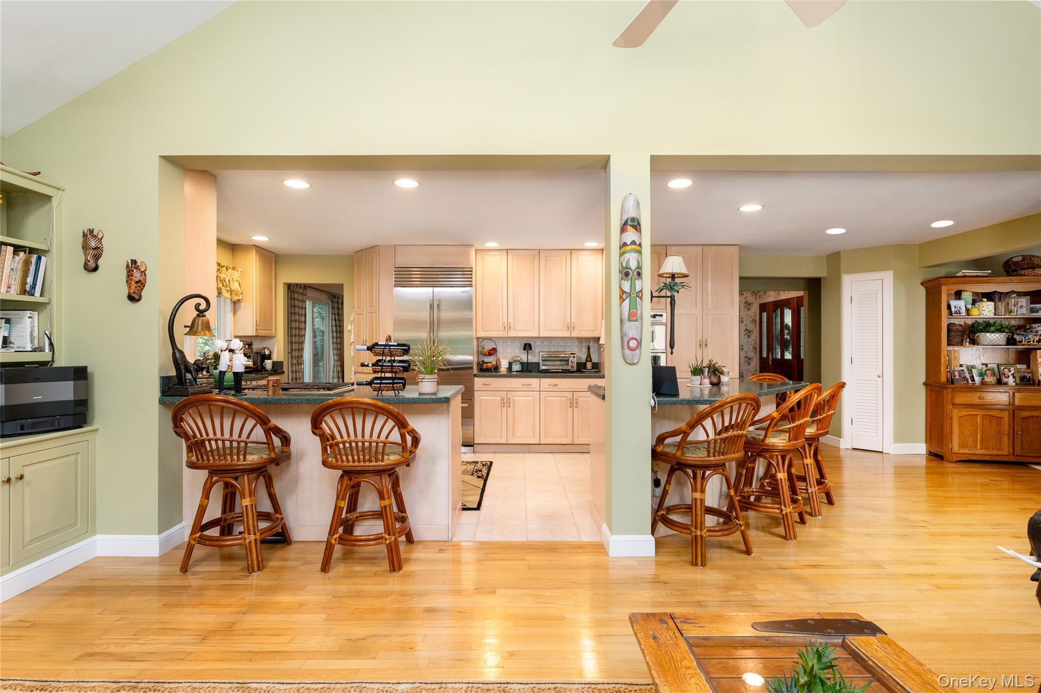 Single Family Bay Avenue W Suffolk County, NY 11946, MLS-1034640-21