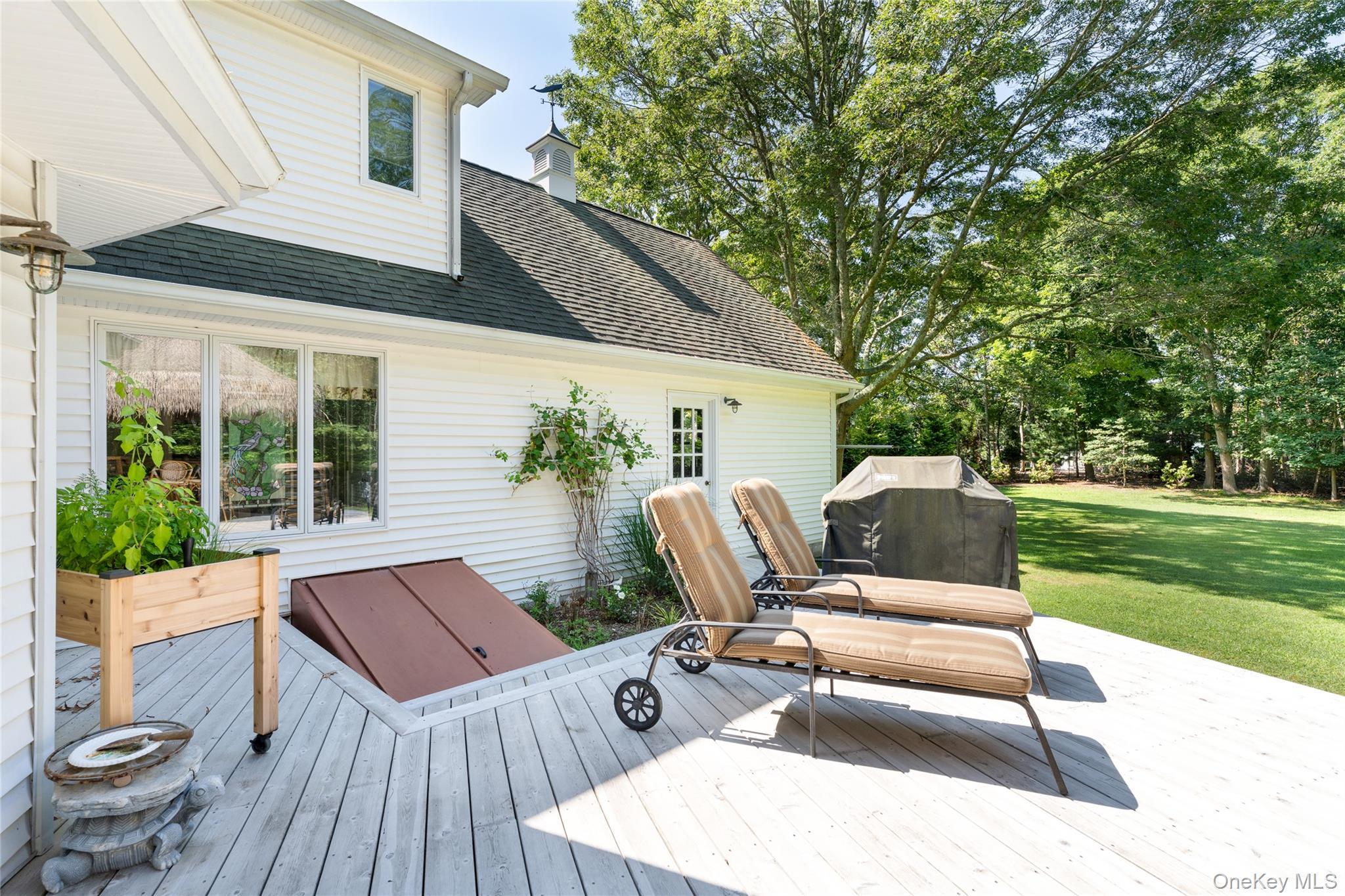 Single Family Bay Avenue W Suffolk County, NY 11946, MLS-1034640-39