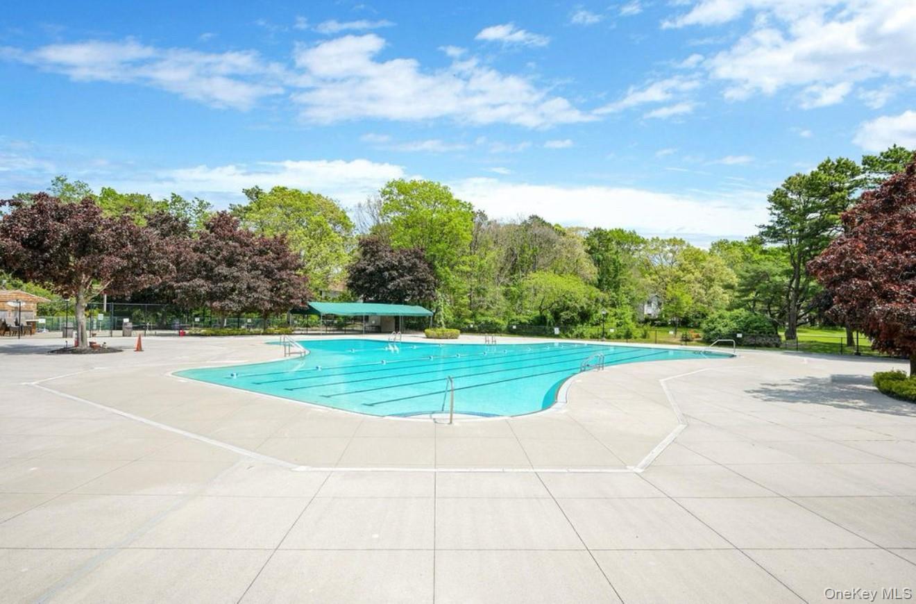 Single Family Birchwood Road  Suffolk County, NY 11763, MLS-1034641-46