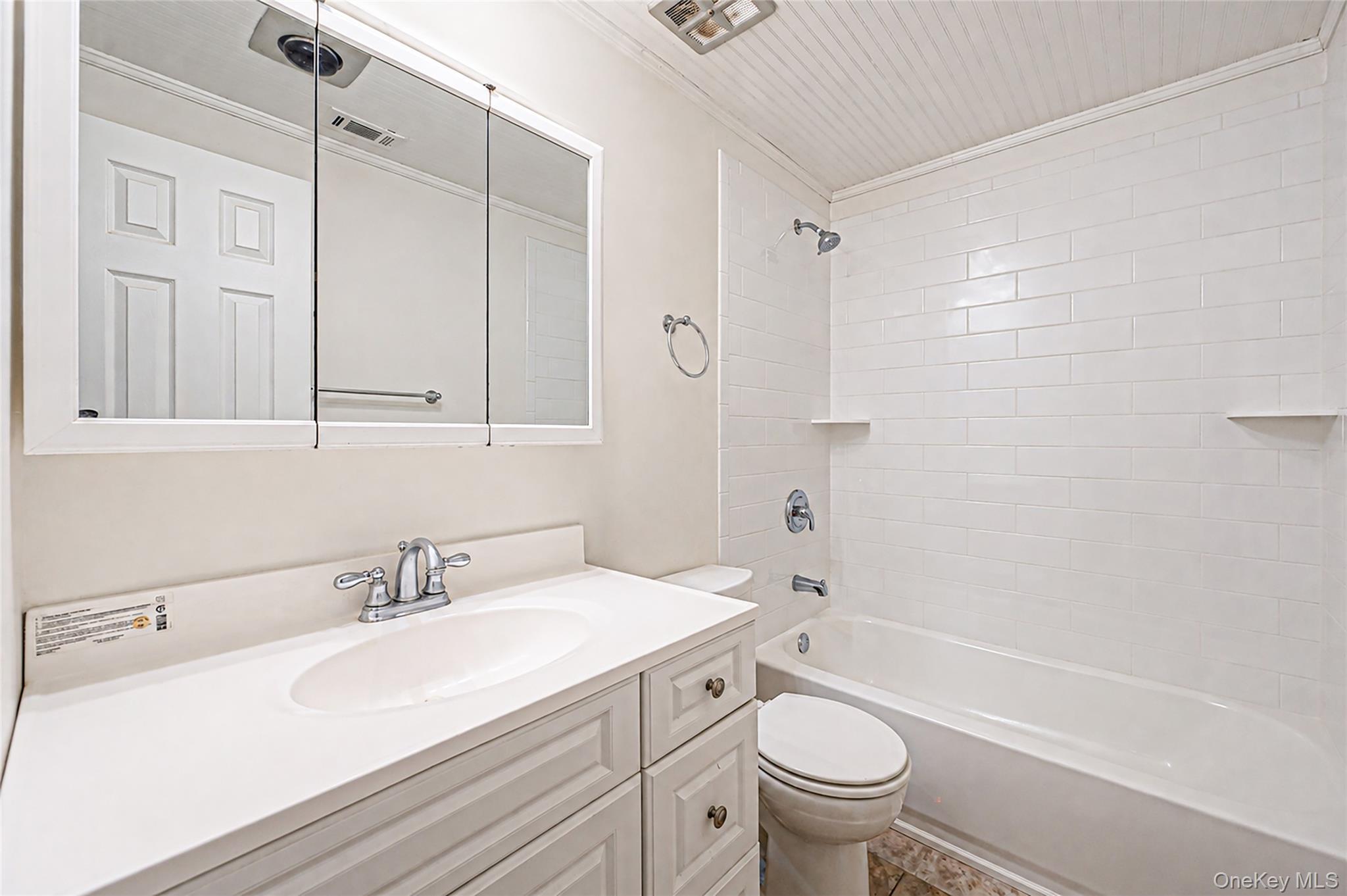 Single Family Birchwood Road  Suffolk County, NY 11763, MLS-1034641-5