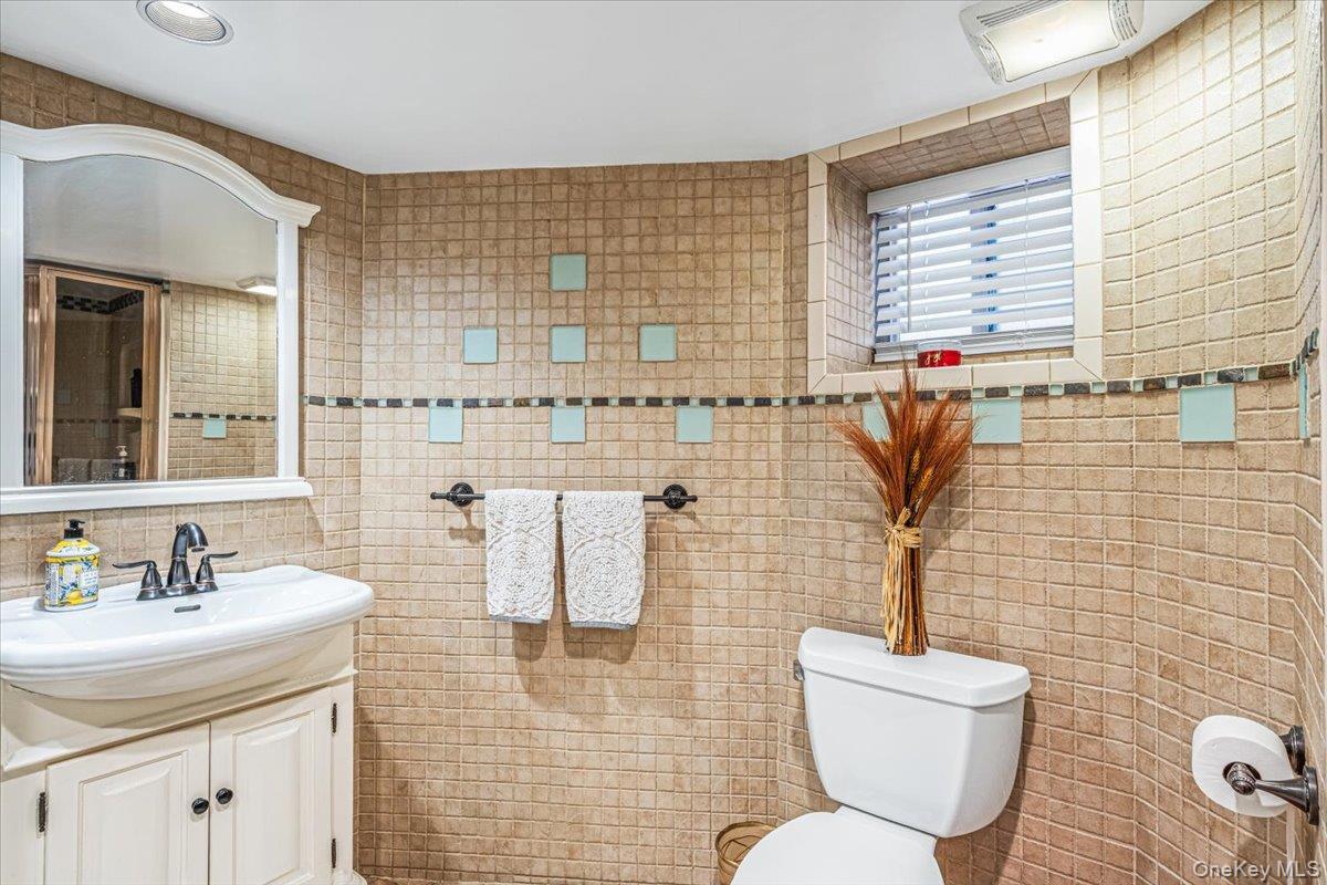 Single Family 149th Street  Queens, NY 11357, MLS-1034648-22