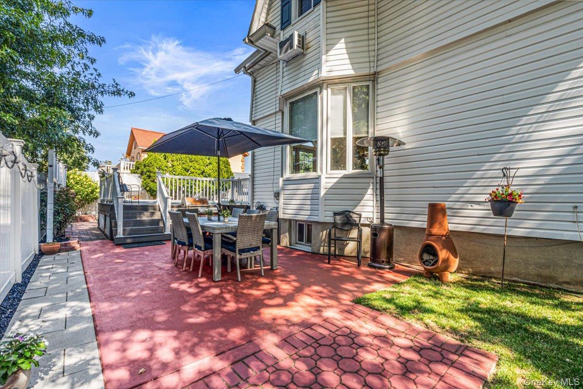 Single Family 149th Street  Queens, NY 11357, MLS-1034648-24