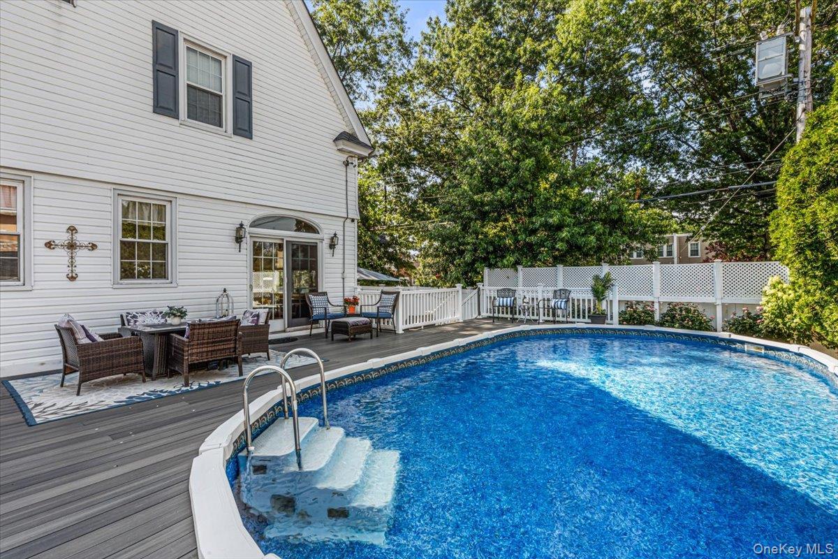 Single Family 149th Street  Queens, NY 11357, MLS-1034648-25
