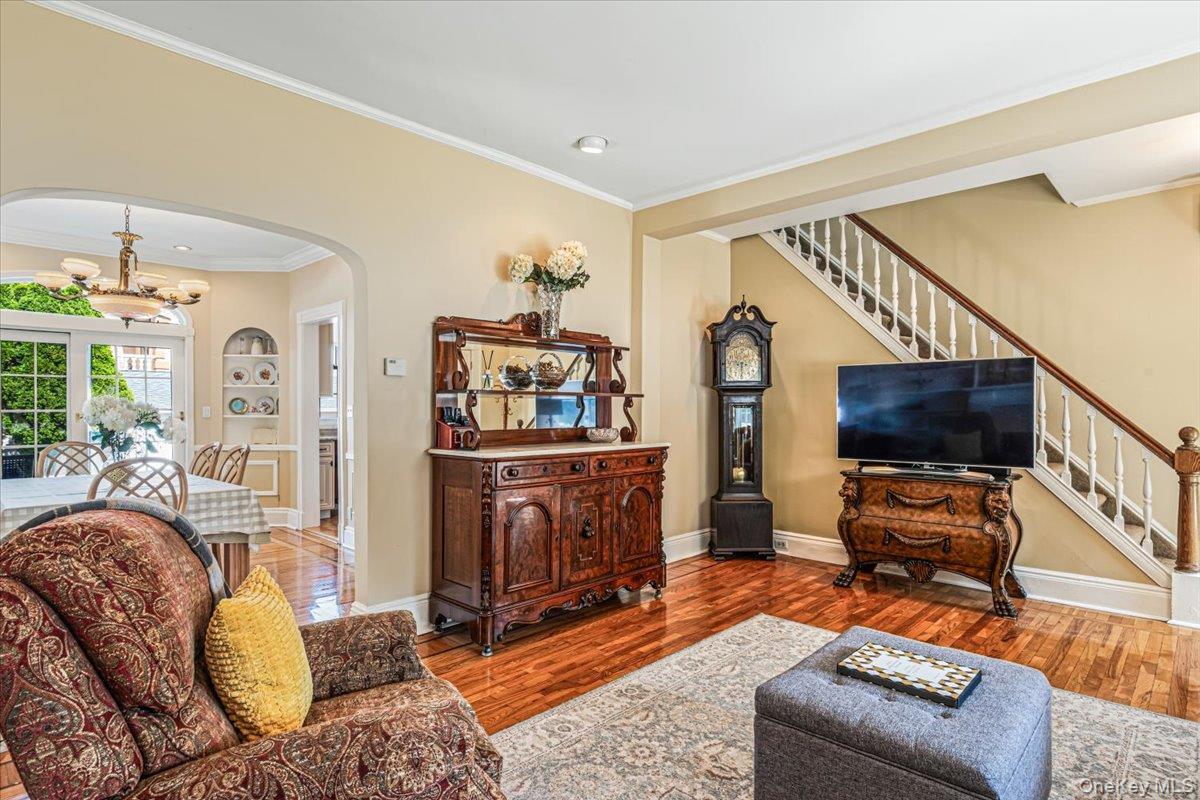 Single Family 149th Street  Queens, NY 11357, MLS-1034648-7