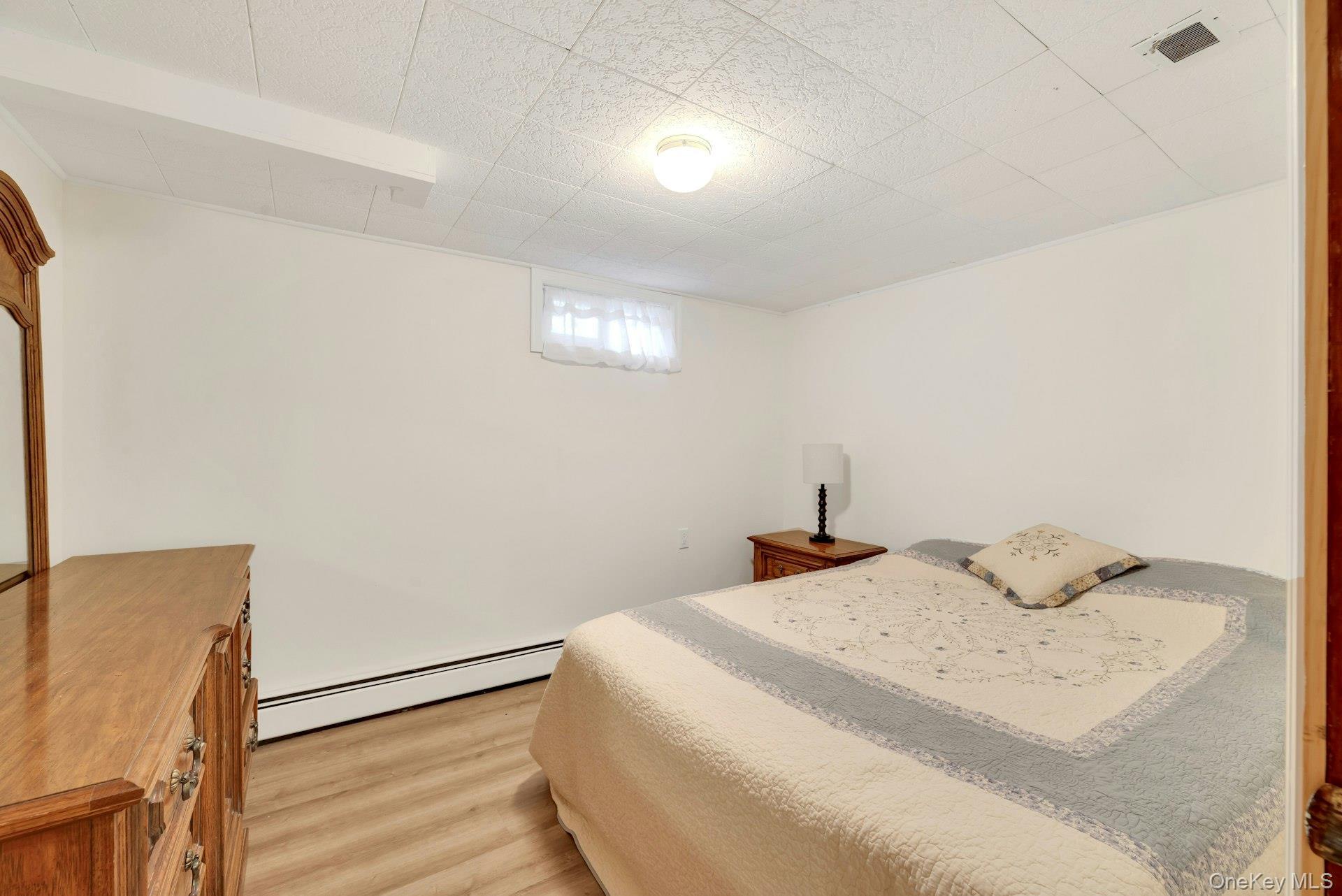 Single Family Crestwood Lane Suffolk County, NY 11779, MLS-1034658-20